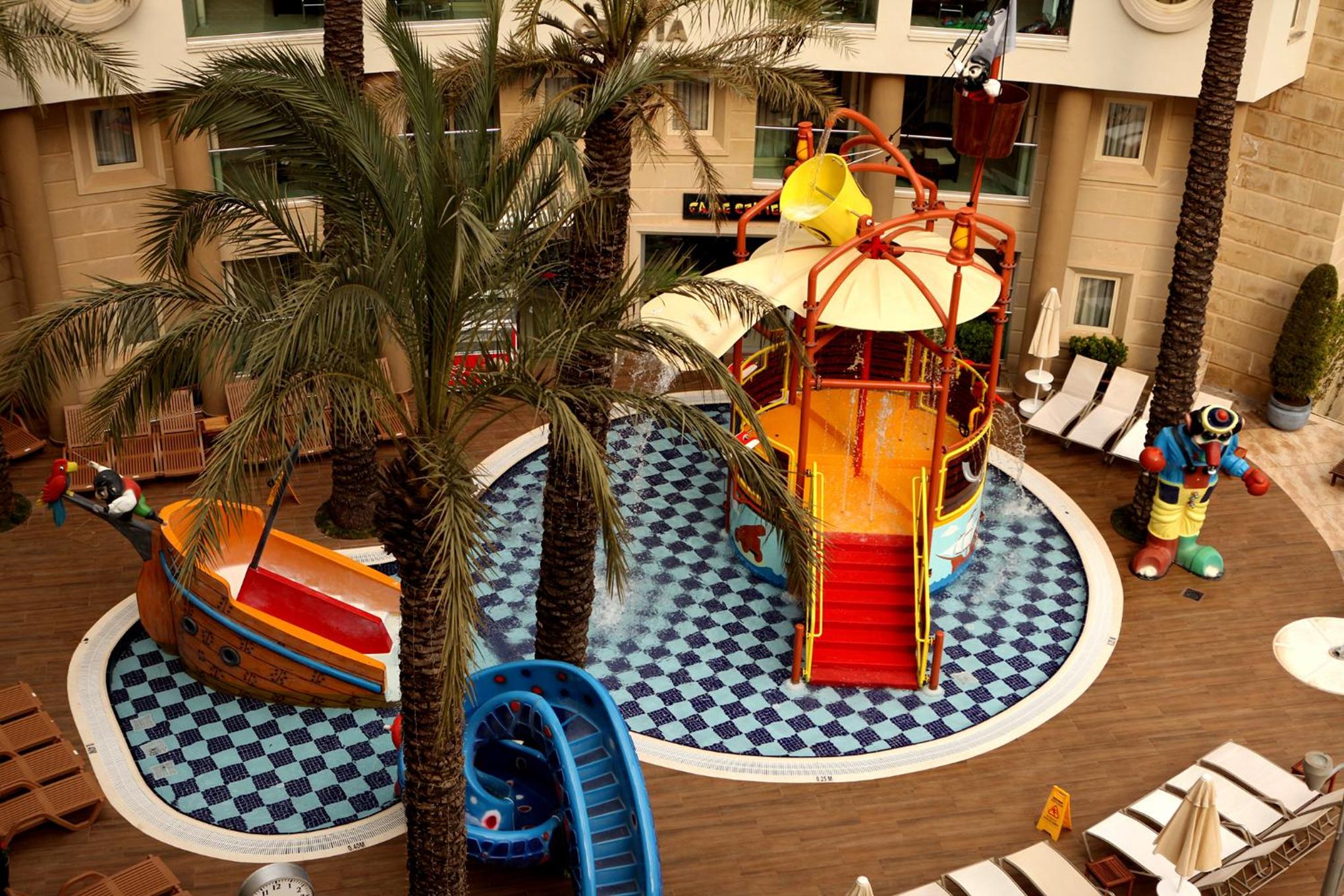 Grand Cettia Hotel - Image 11