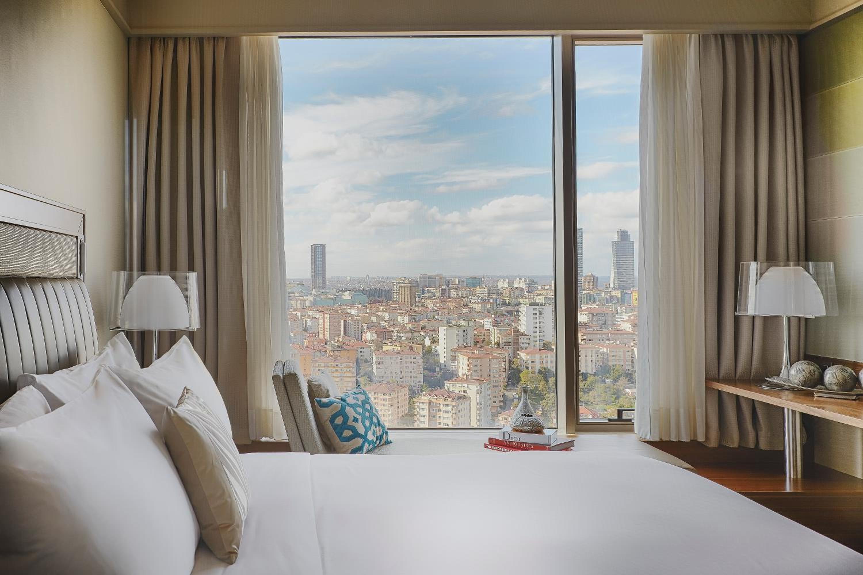 Renaissance İstanbul Polat Bosphorus Otel - Image 51