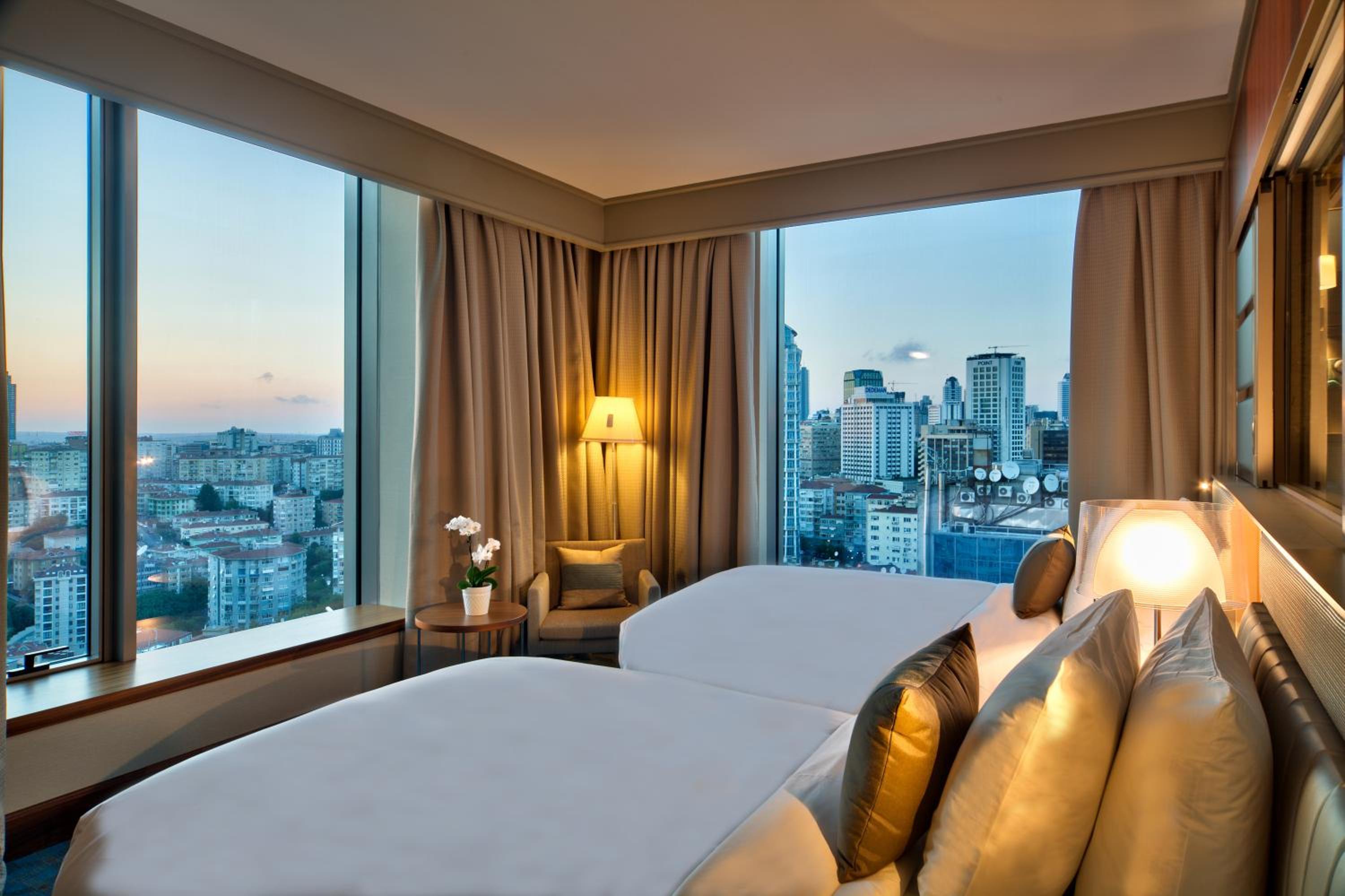 Renaissance İstanbul Polat Bosphorus Otel - Image 52