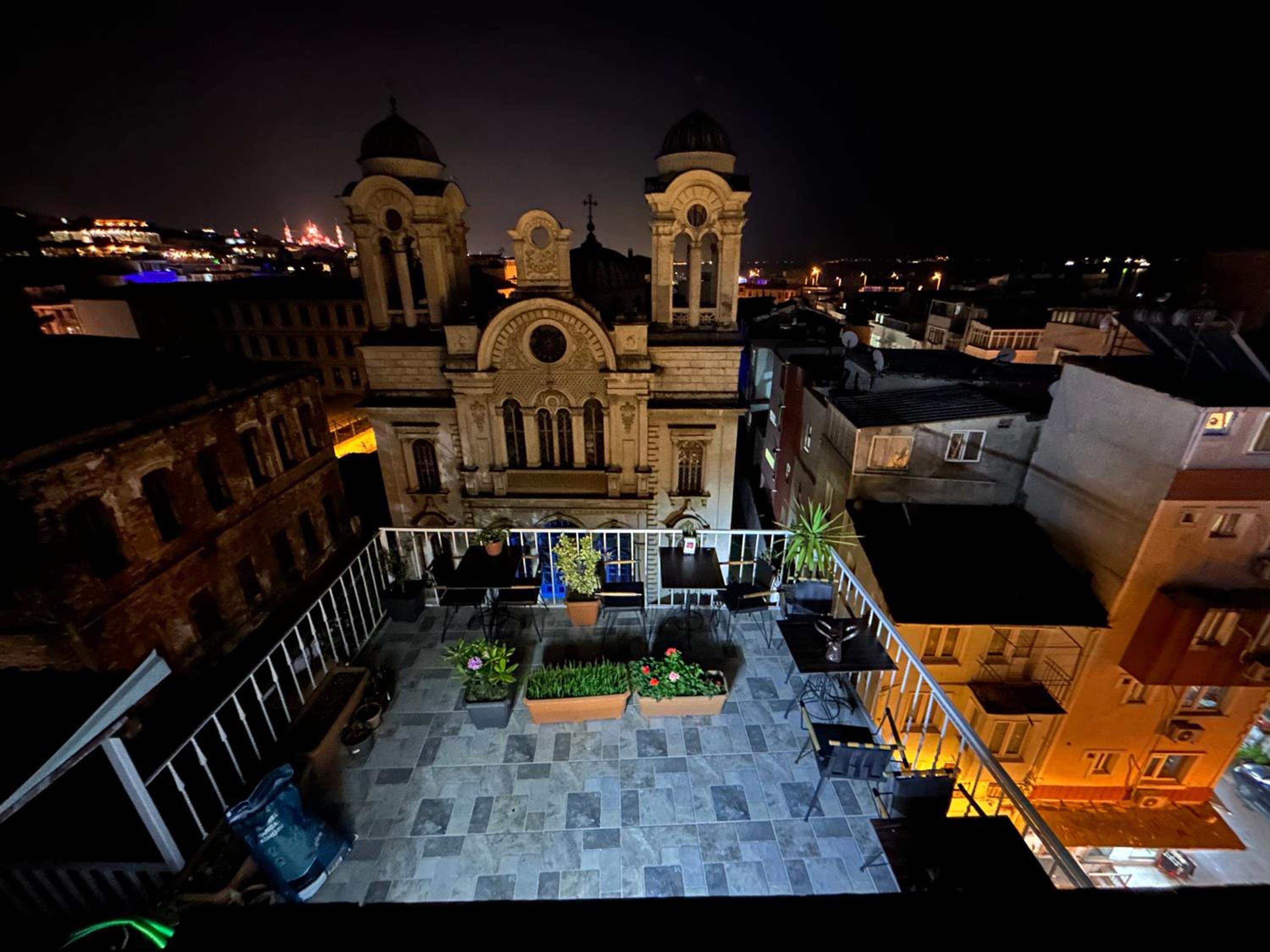 HOTEL GLOBAL 2022 becomes GLOBAL OTEL 2022. - Image 92