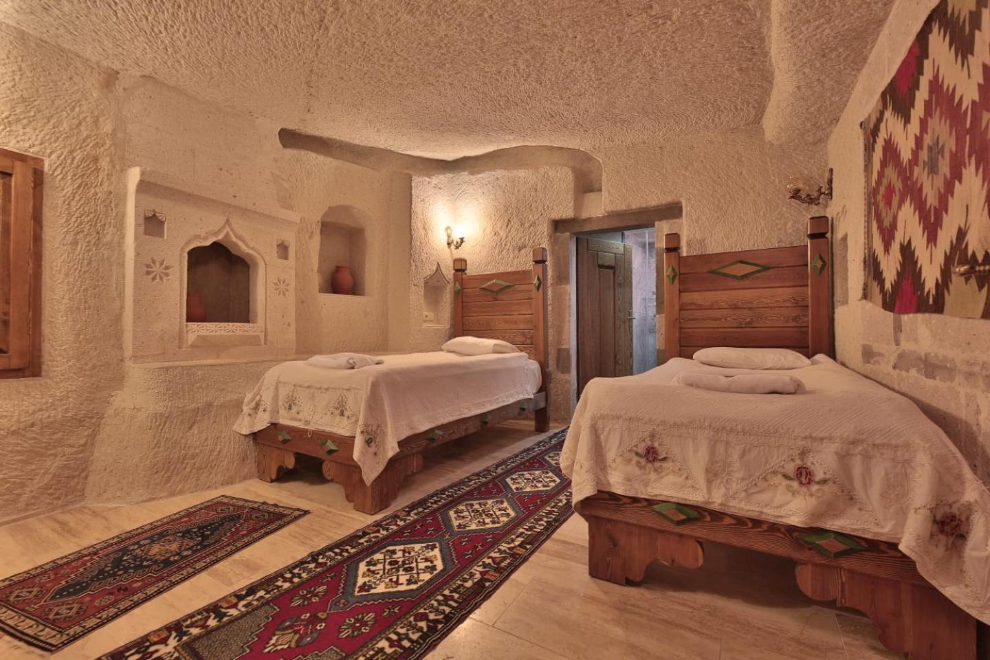 Local Cave House Hotel - Image 153