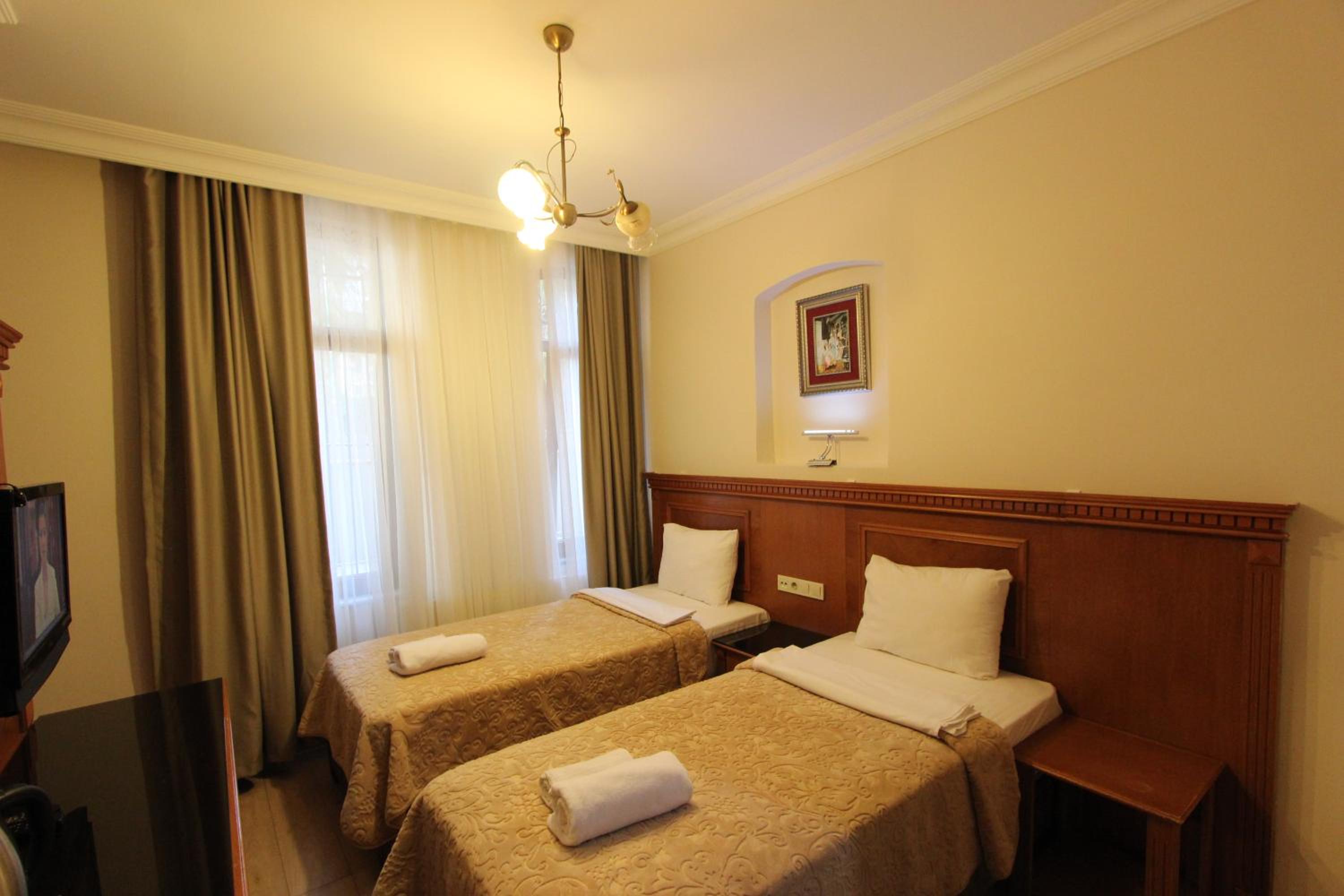 Hotel New House - Image 20