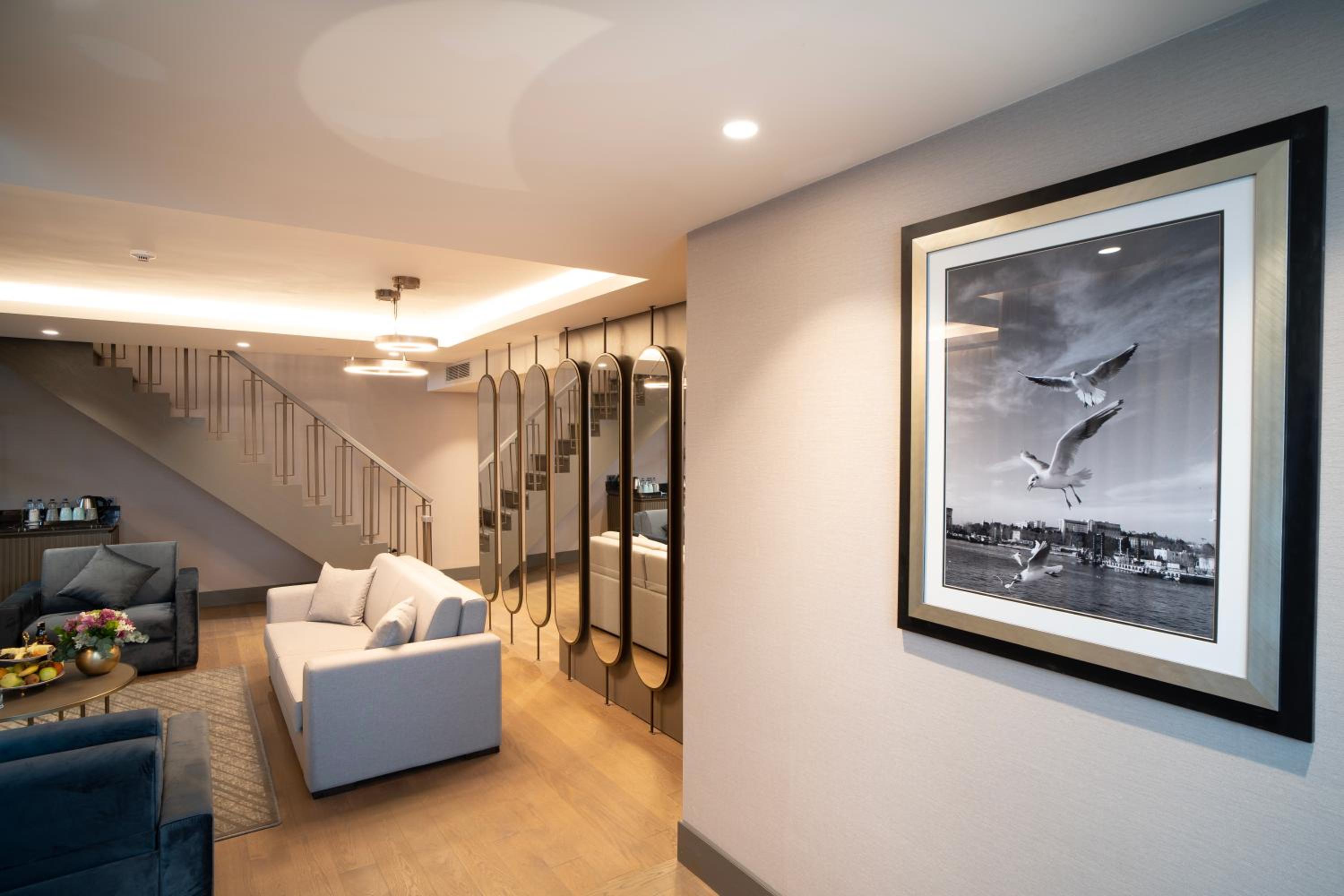 Arts Hotel Taksim - Image 12