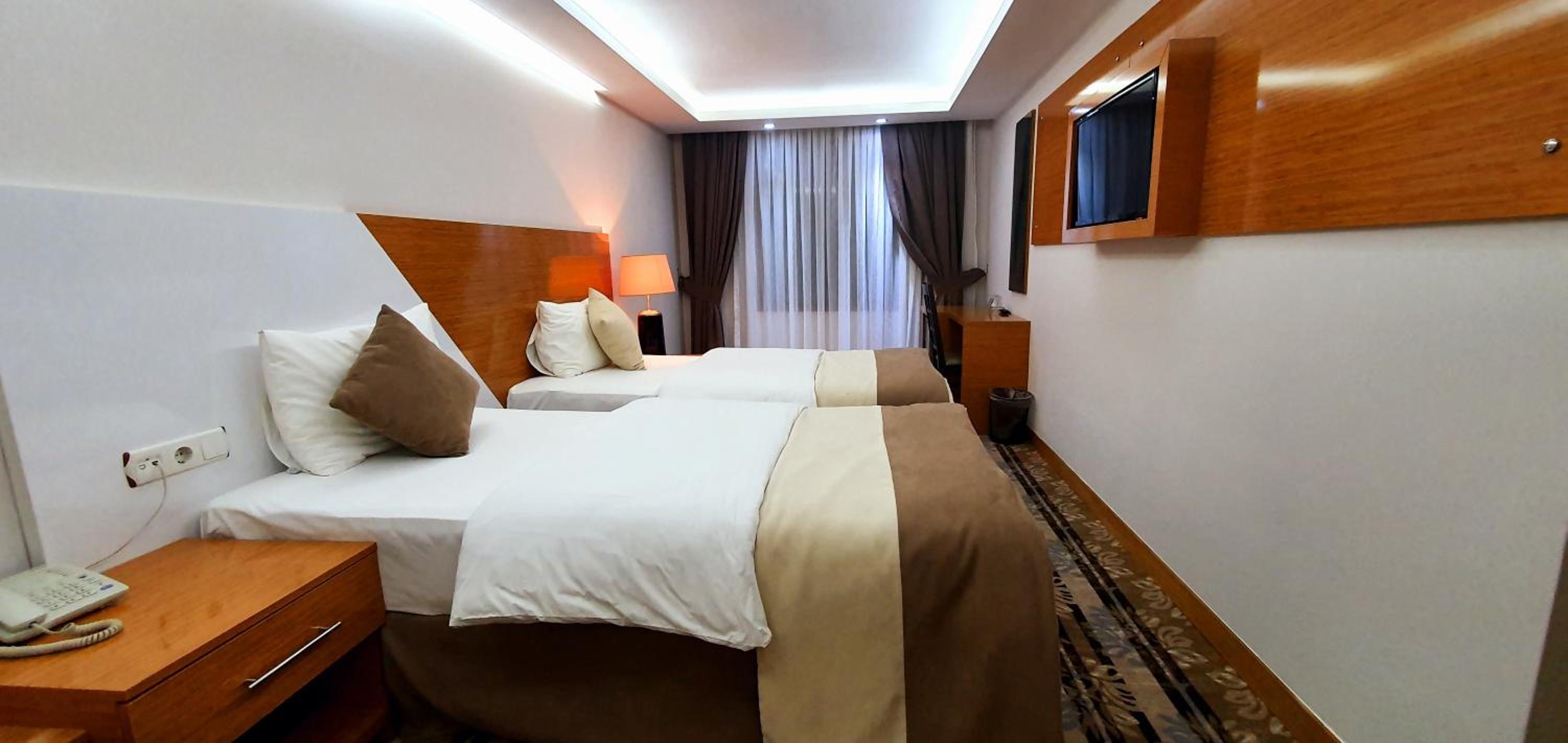 Bulvar Hotel - Image 11