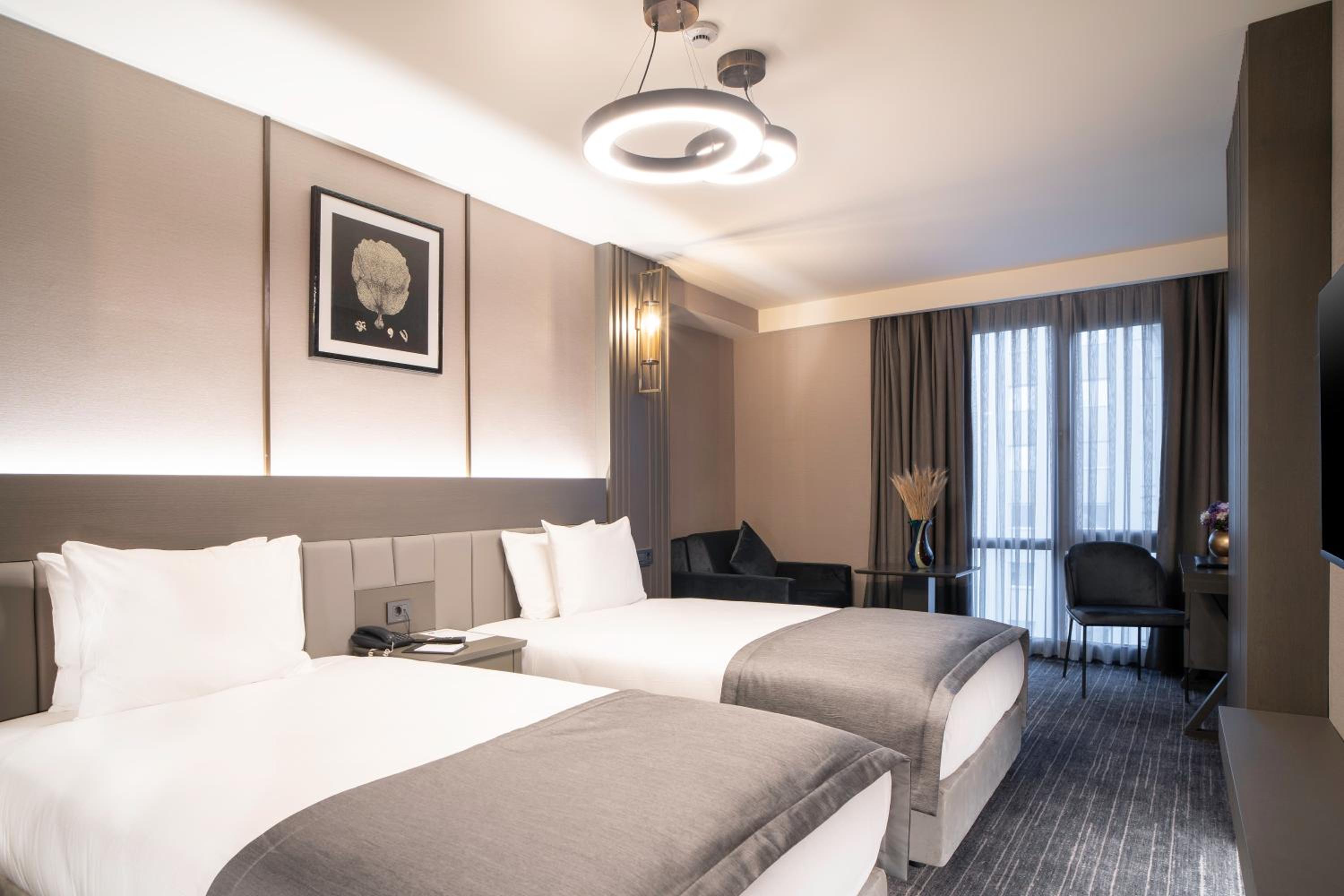 Arts Hotel Taksim - Image 16