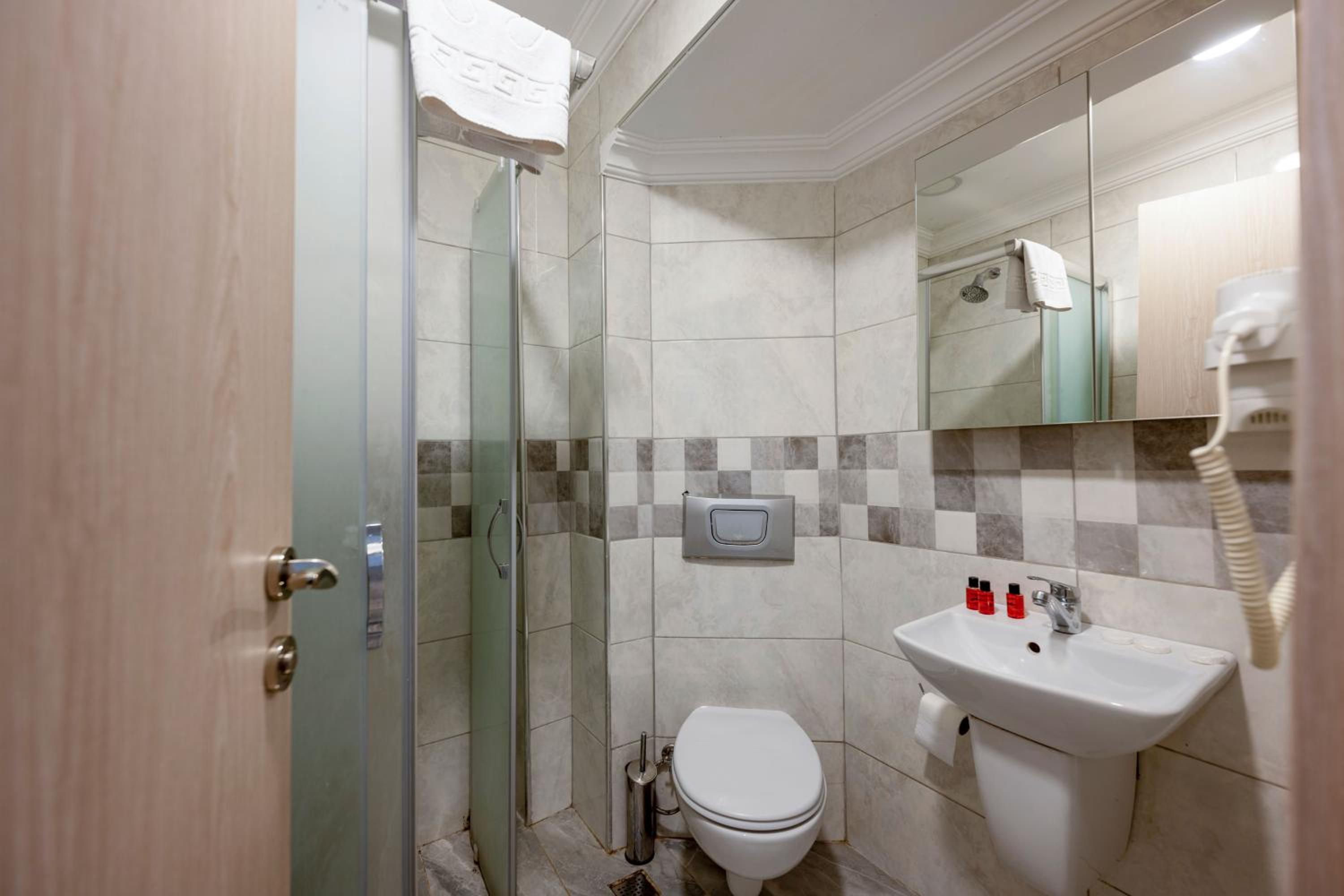 Hotel Grand İstanbul - Image 76