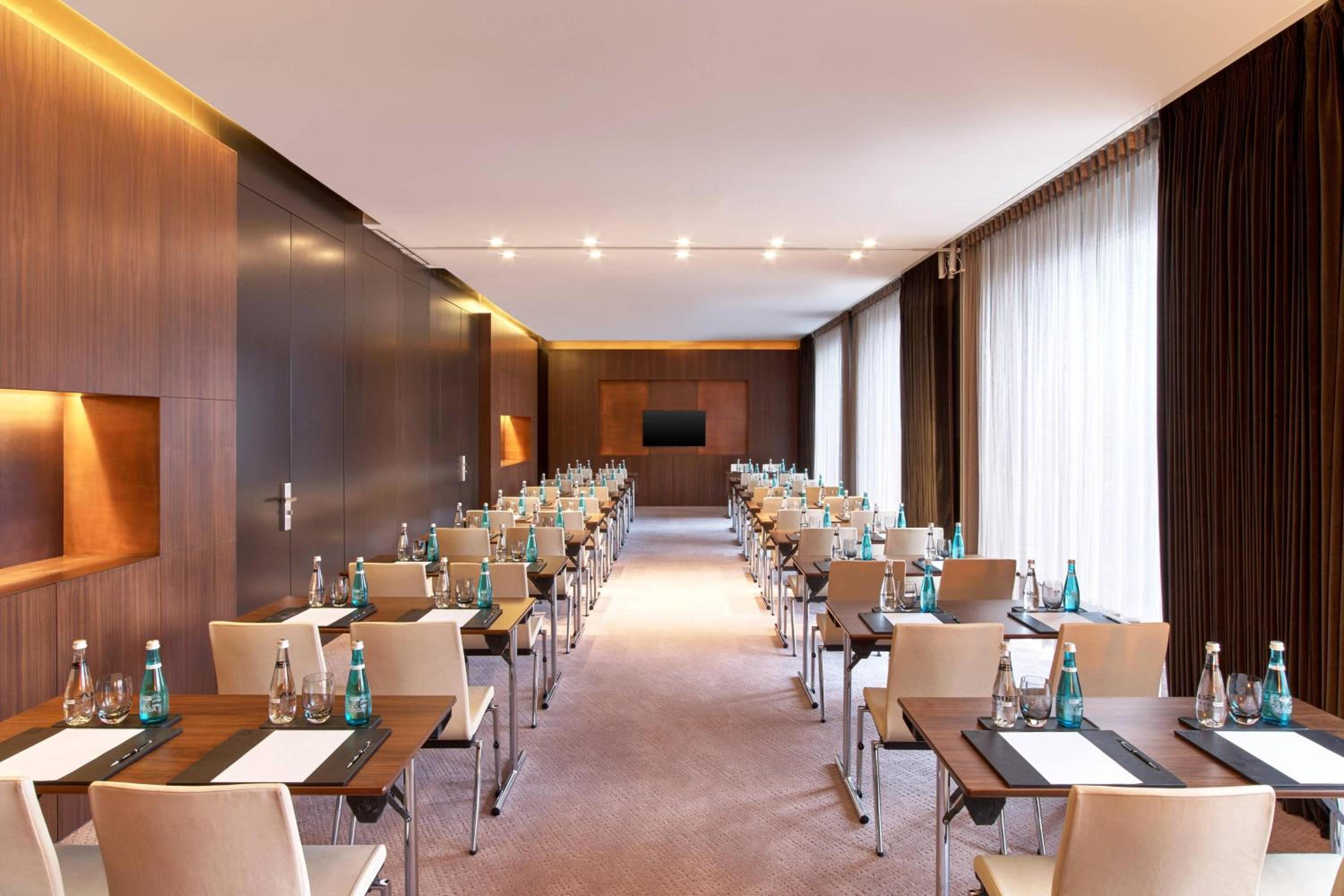The St. Regis İstanbul - Image 60