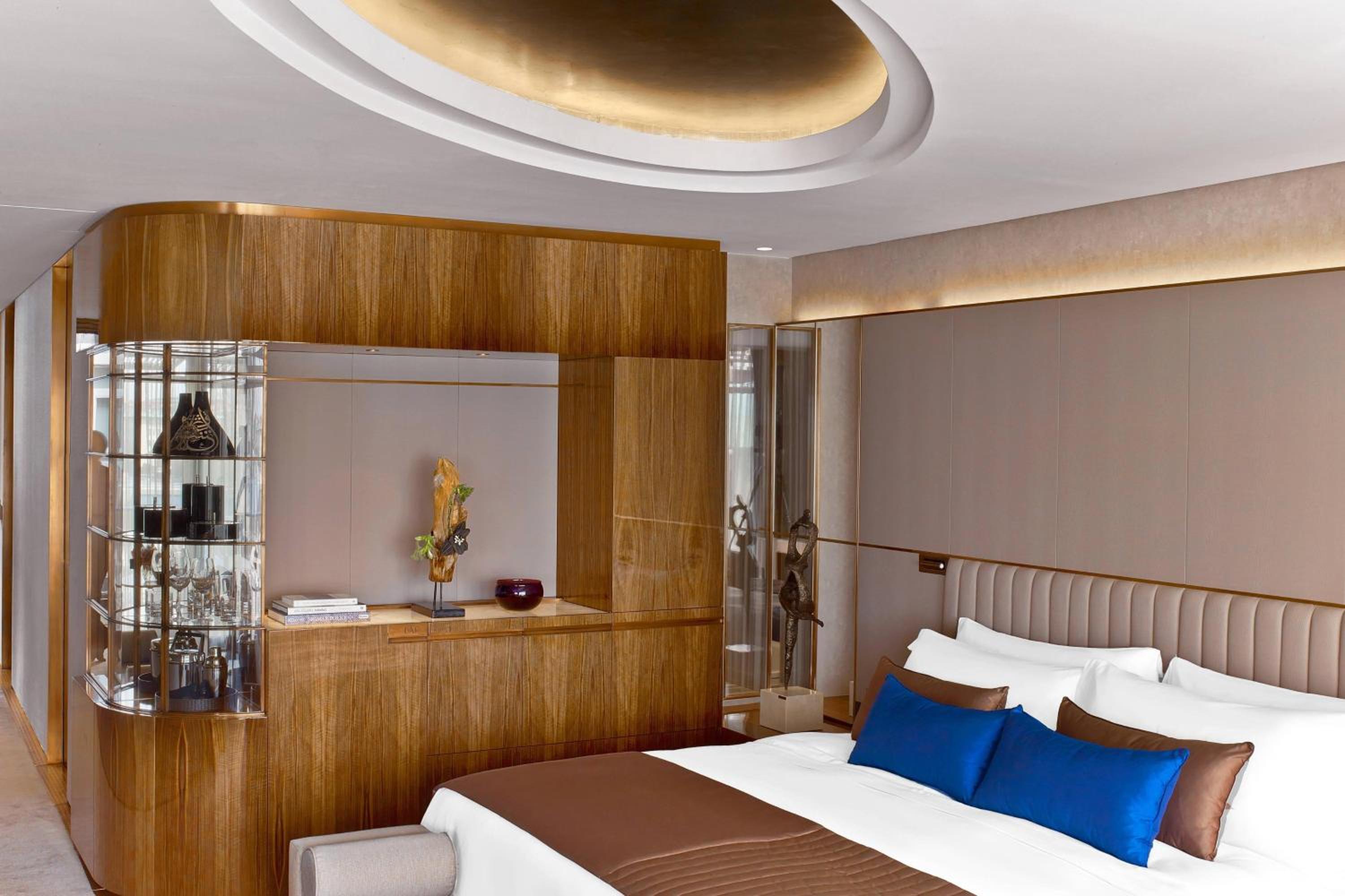 The St. Regis İstanbul - Image 18