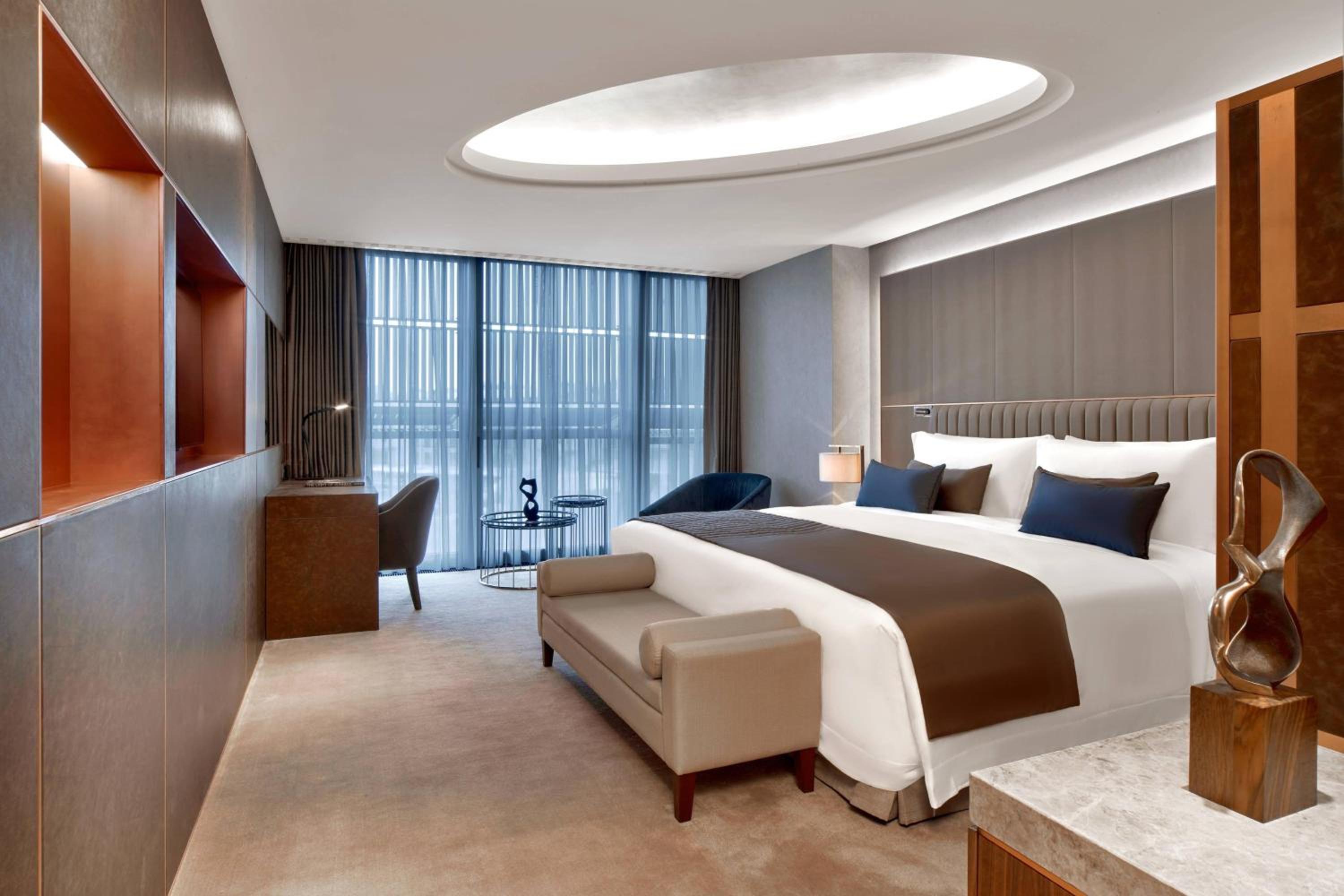 The St. Regis İstanbul - Image 30