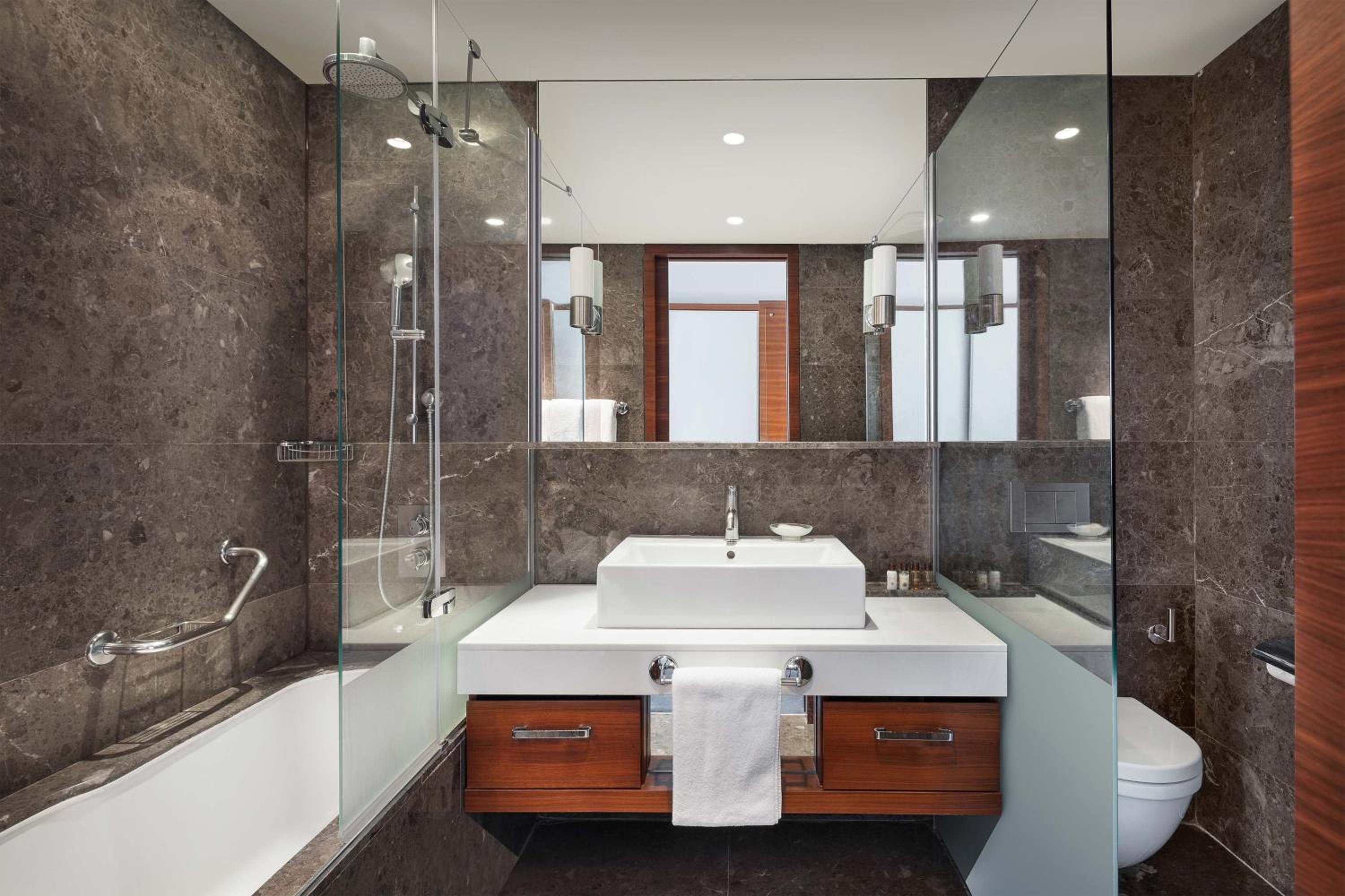 Sheraton Istanbul Atakoy Hotel - Image 29