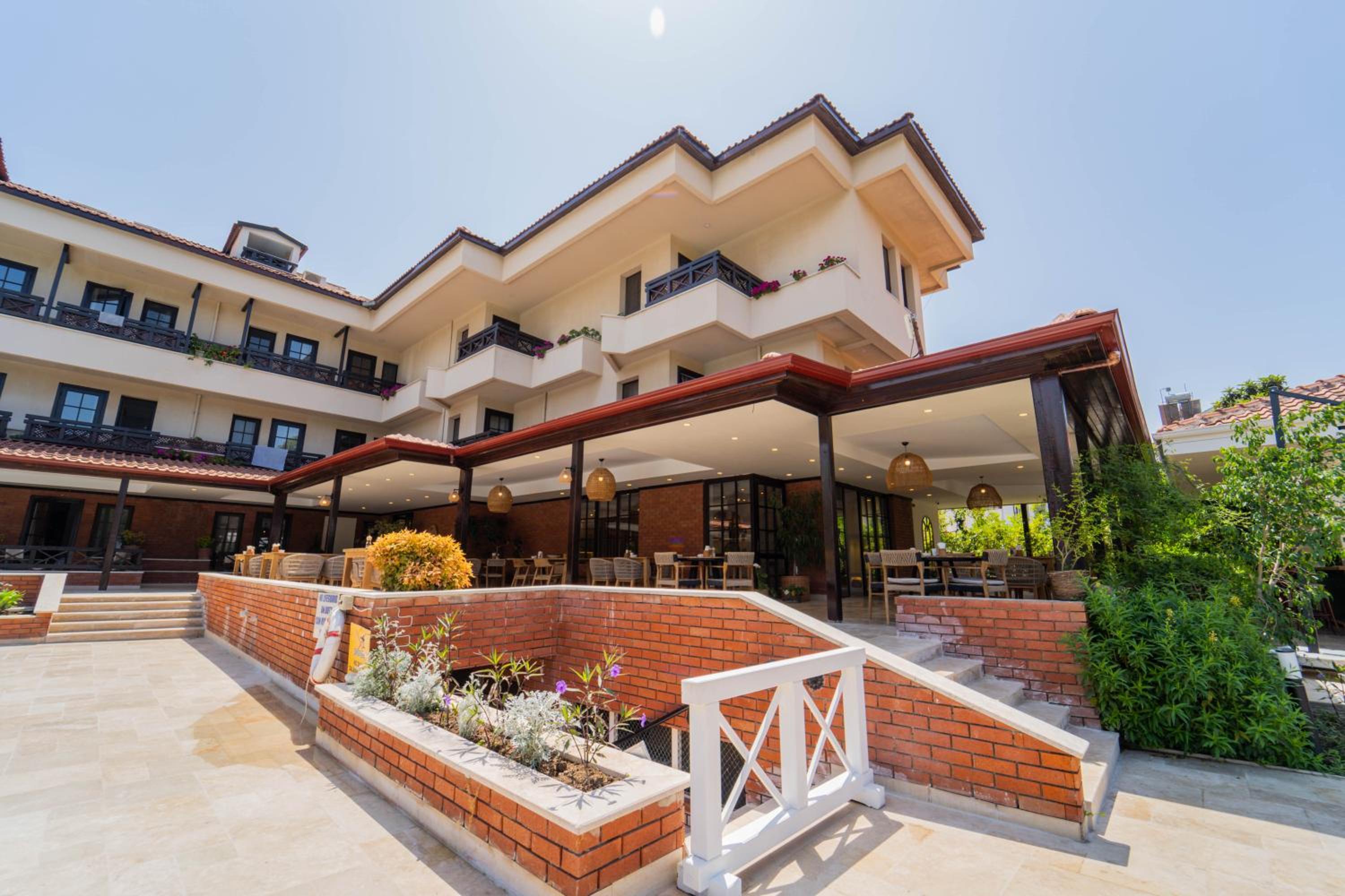 Hotel Club-E --> Club-E Otel - Image 5