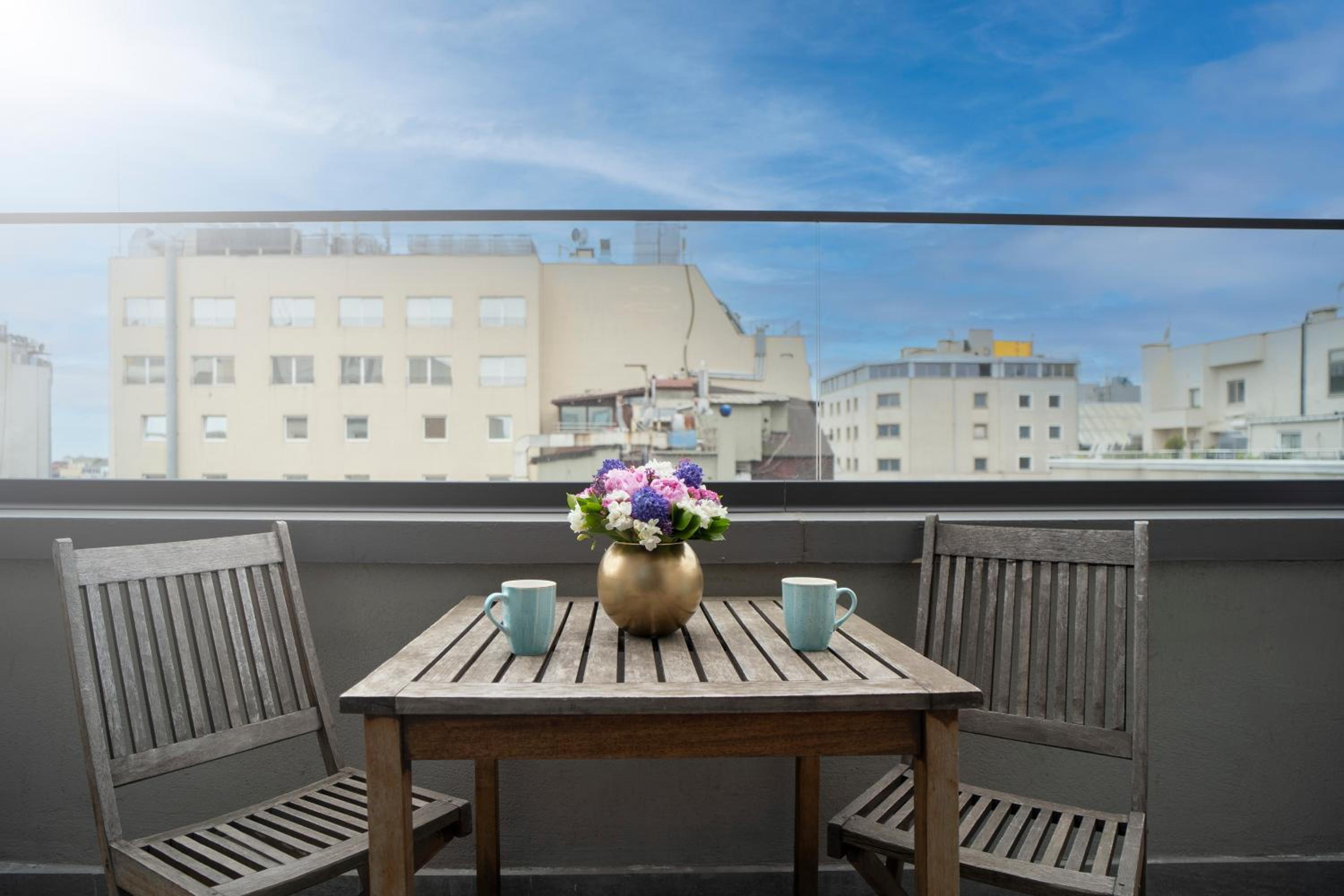 Arts Hotel Taksim - Image 9