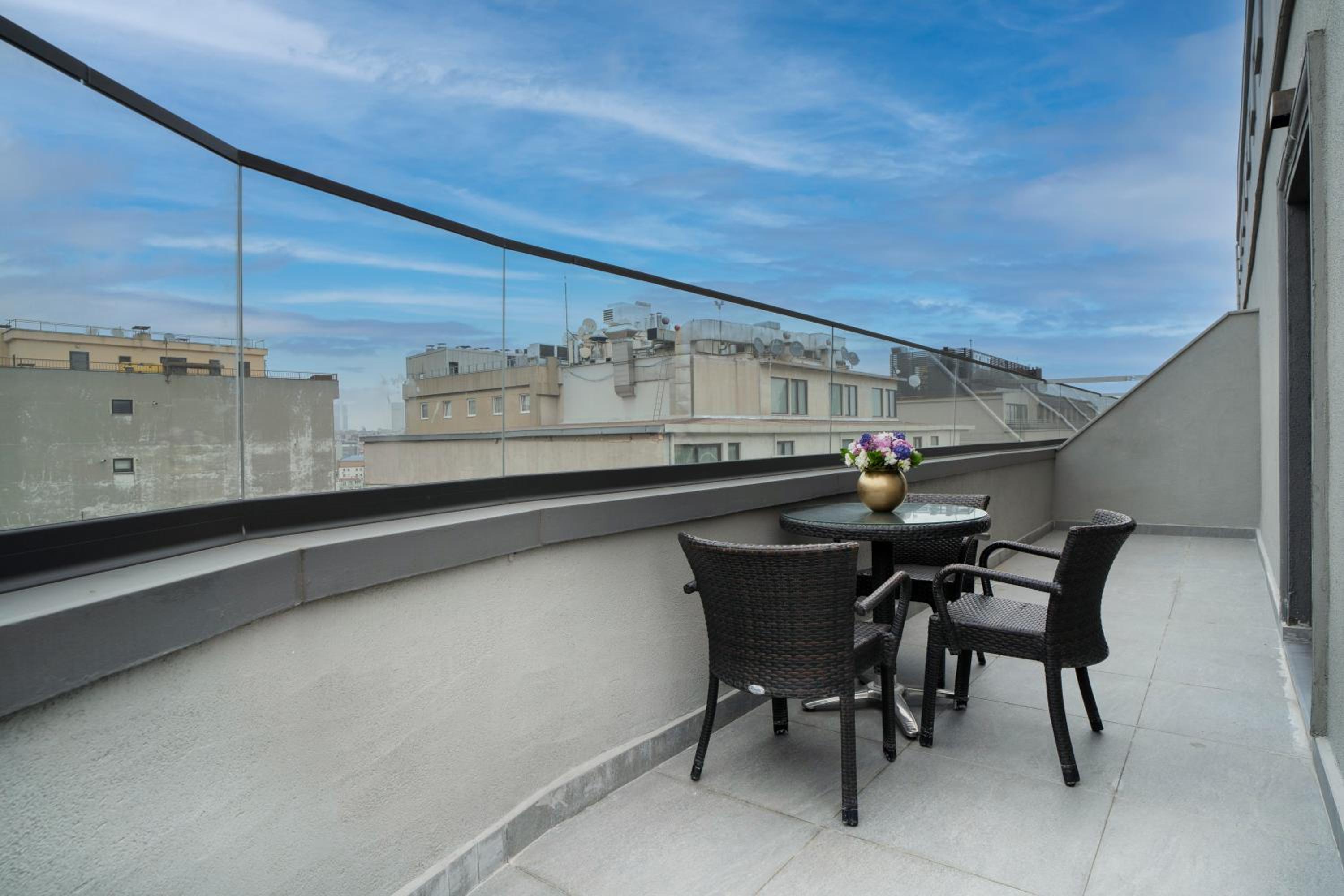 Arts Hotel Taksim - Image 22