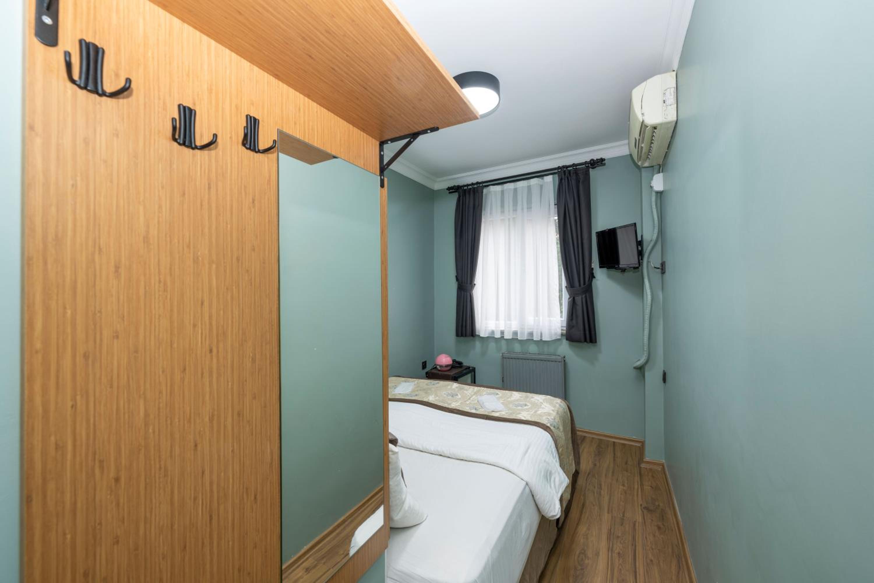 Ista Palace Hotel - Image 21