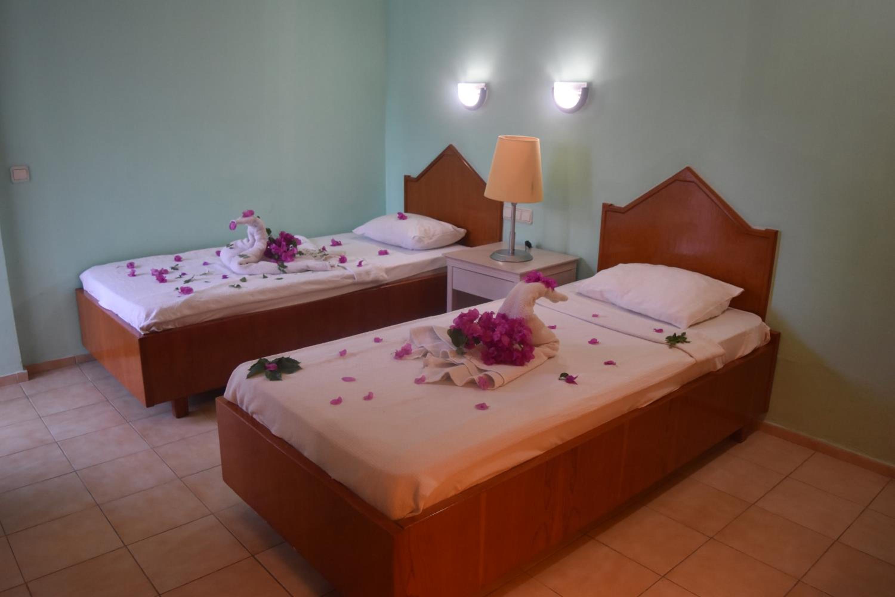 Ares City Otel - Image 8