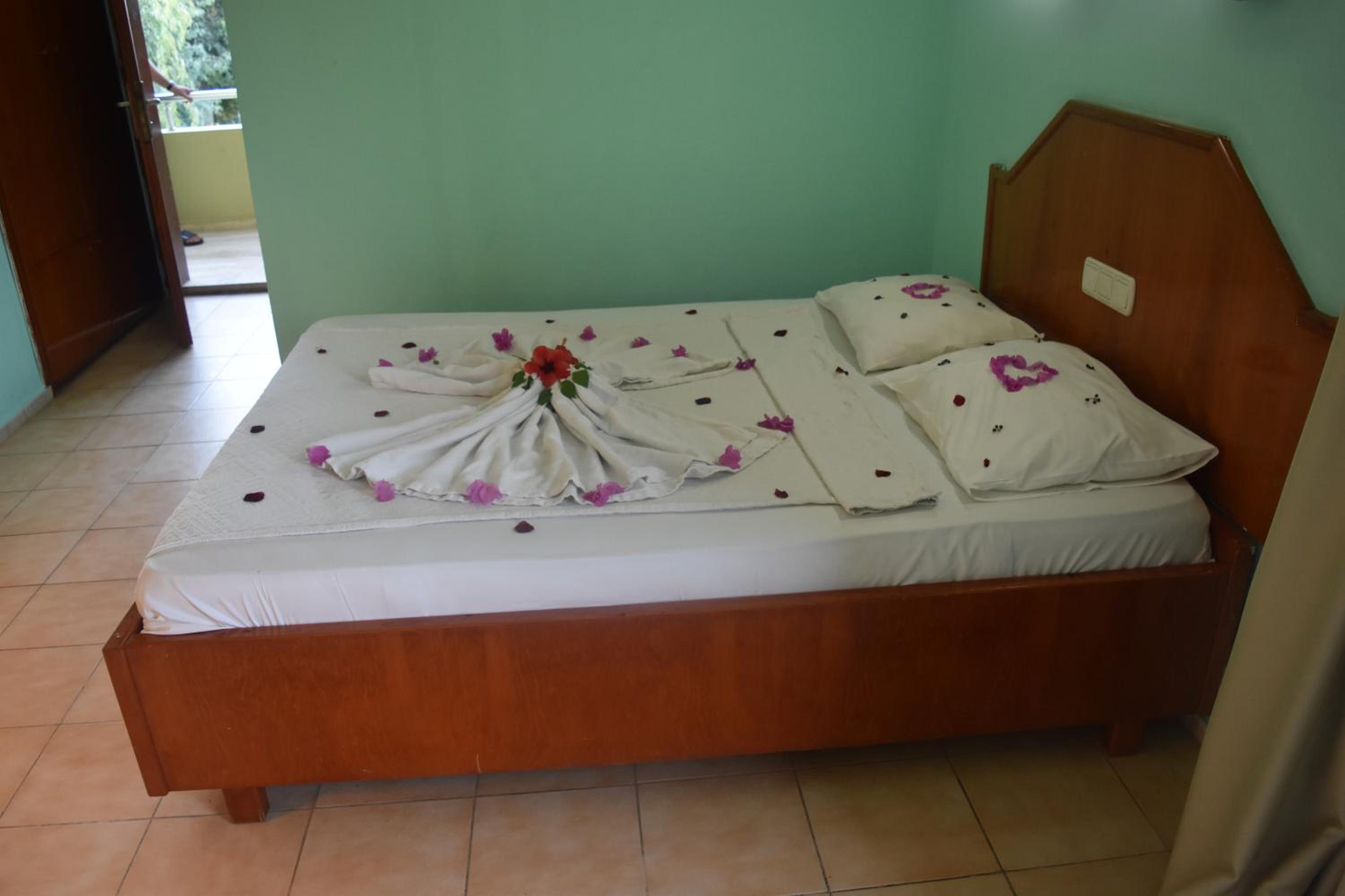 Ares City Otel - Image 32