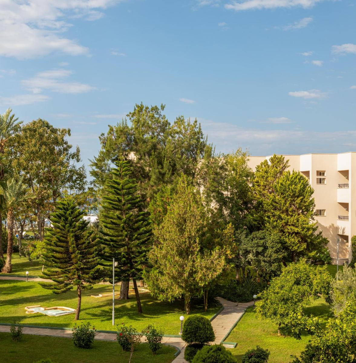 Labranda Alantur - Image 63