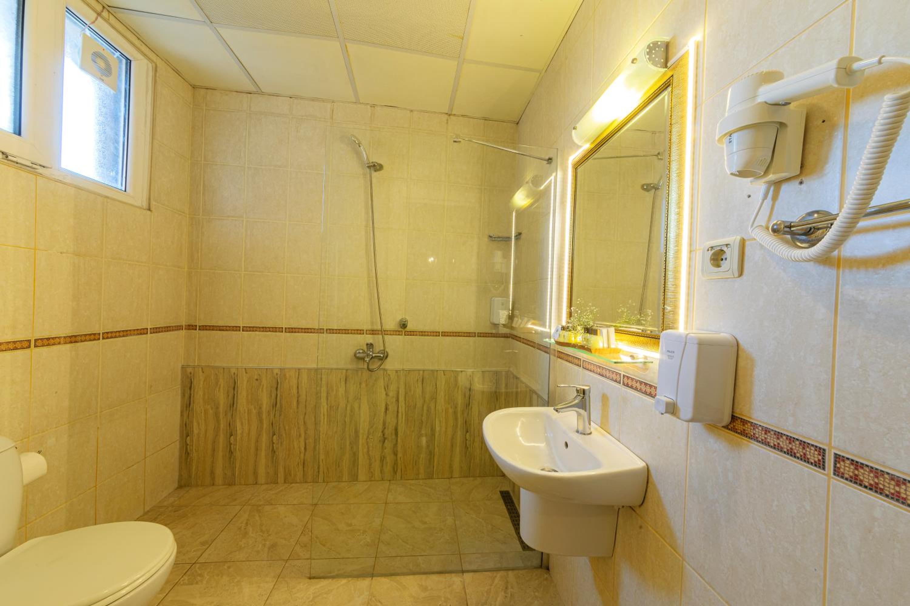 Ipek Palas Otel - Image 13