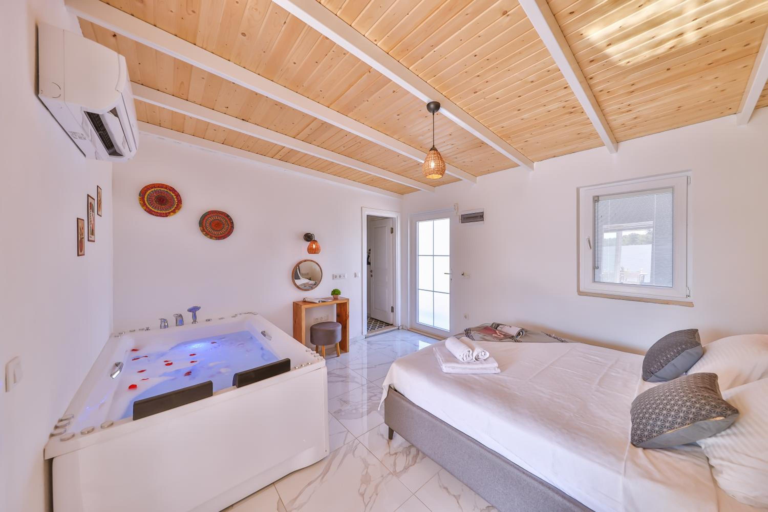Villa Ay - Image 45