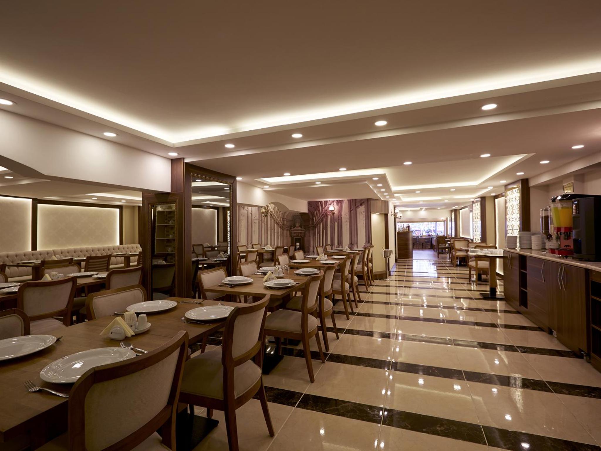 Marmara Place Old City Otel - Image 19