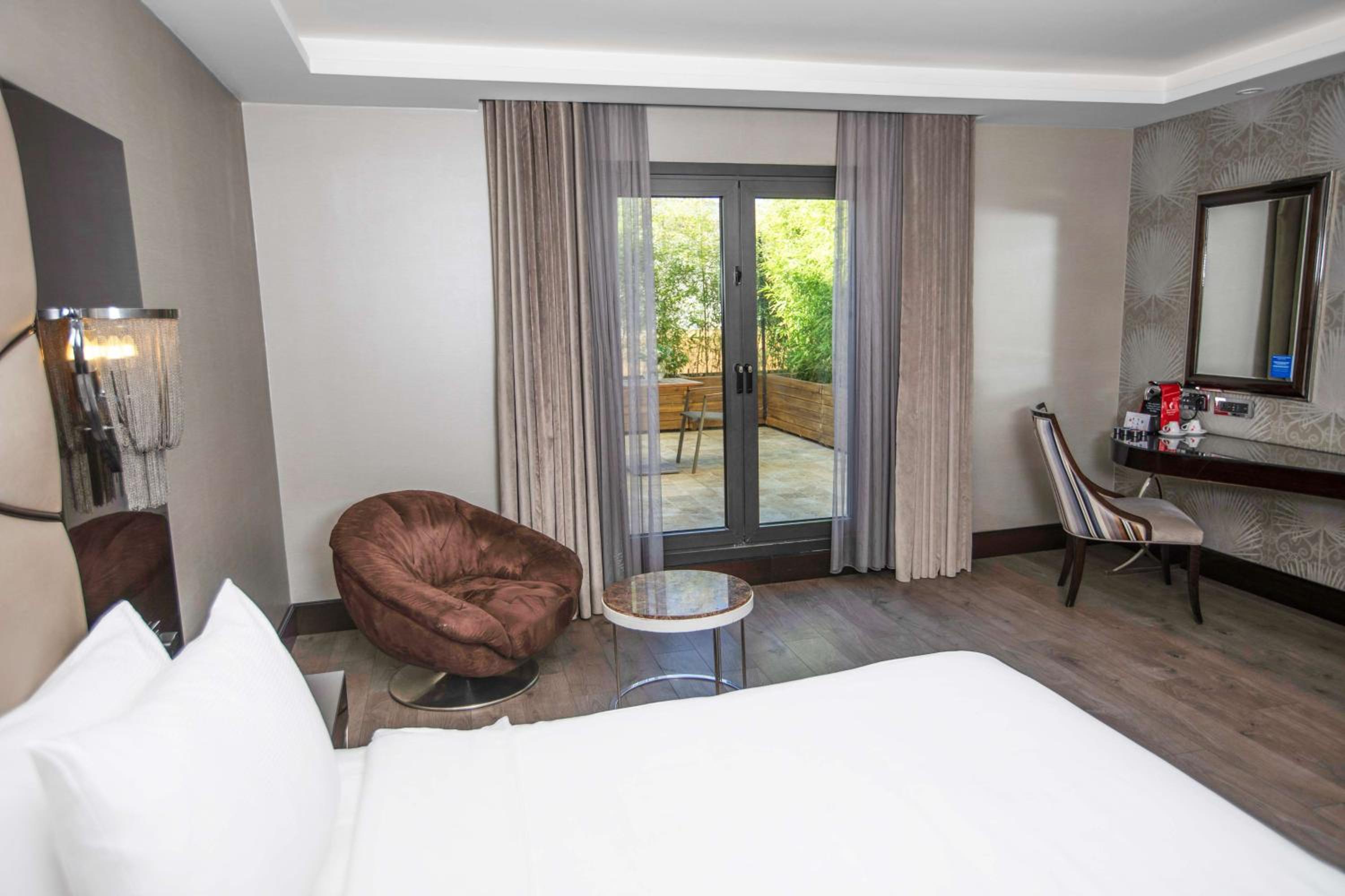 DoubleTree by Hilton İstanbul Esentepe - Image 67