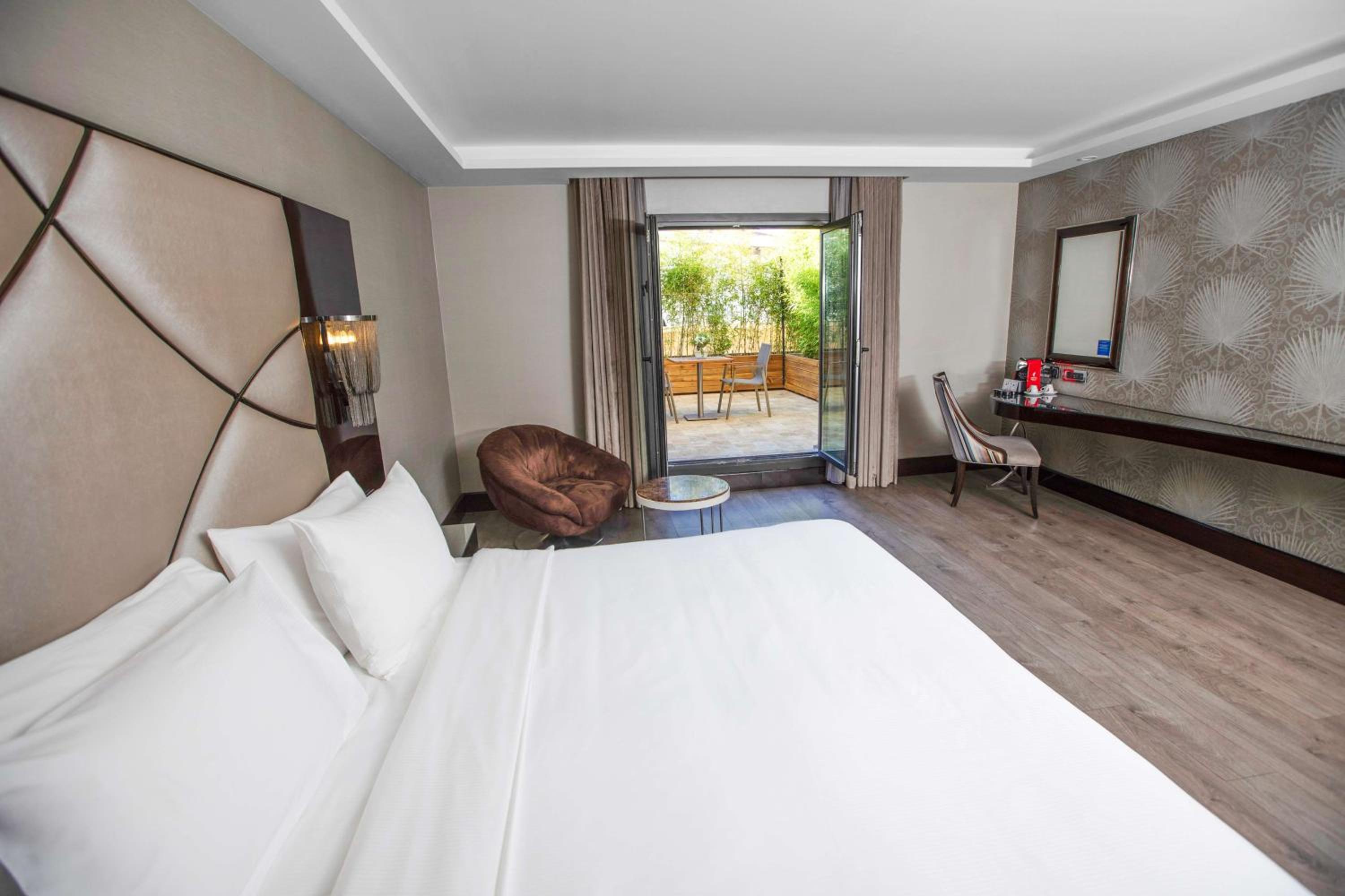 DoubleTree by Hilton İstanbul Esentepe - Image 68