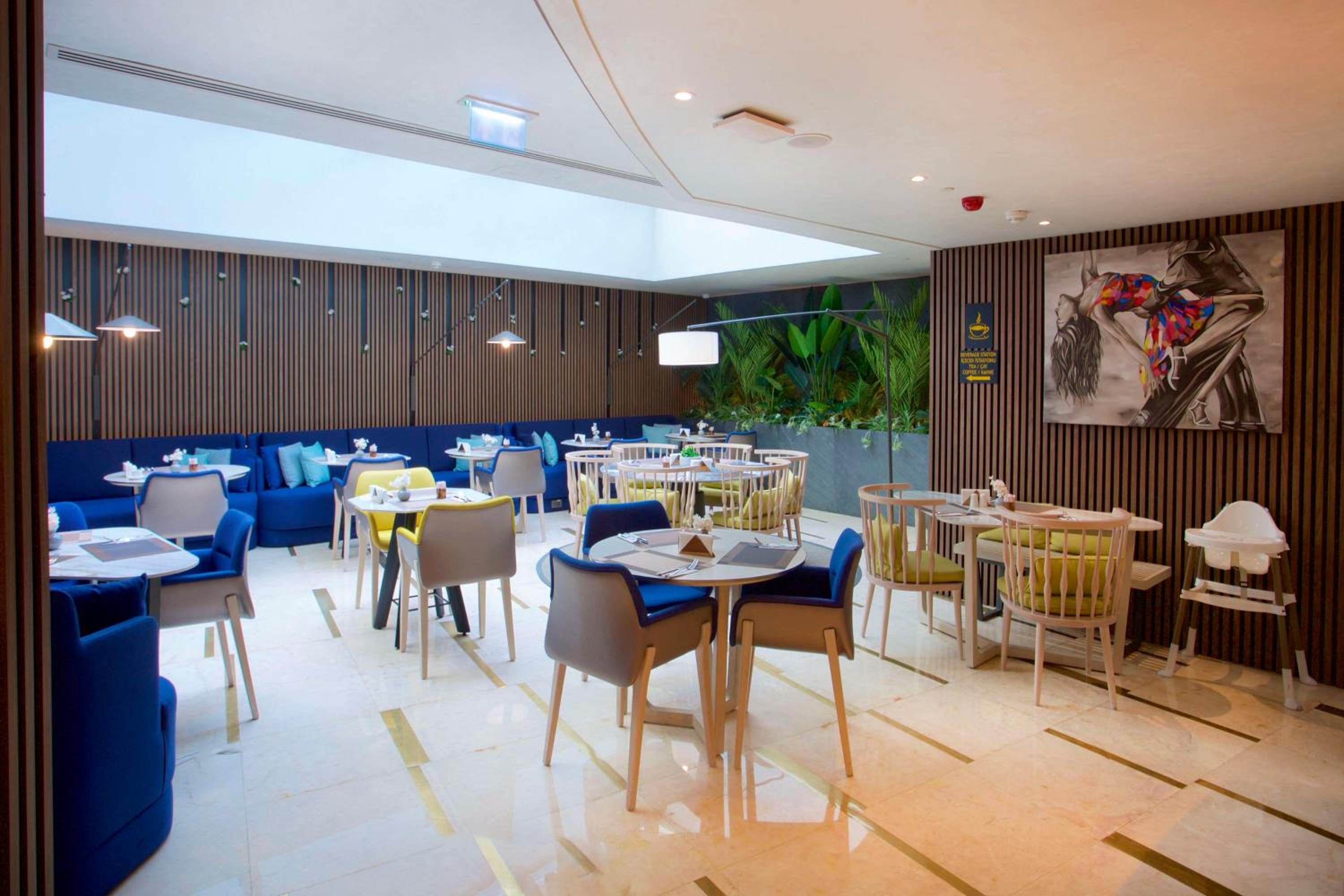 Hampton By Hilton İstanbul Eski Şehir - Image 9