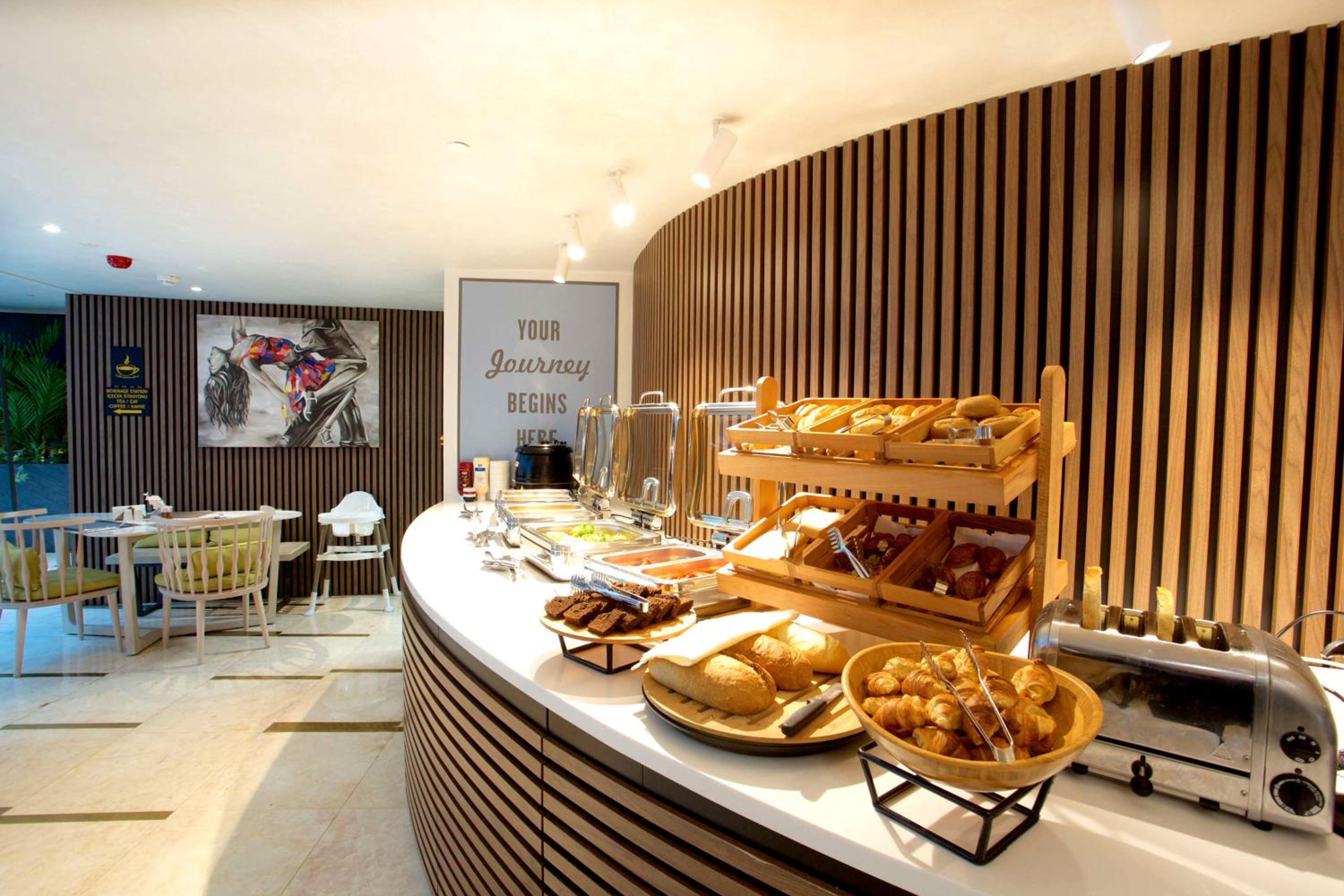Hampton By Hilton İstanbul Eski Şehir - Image 8