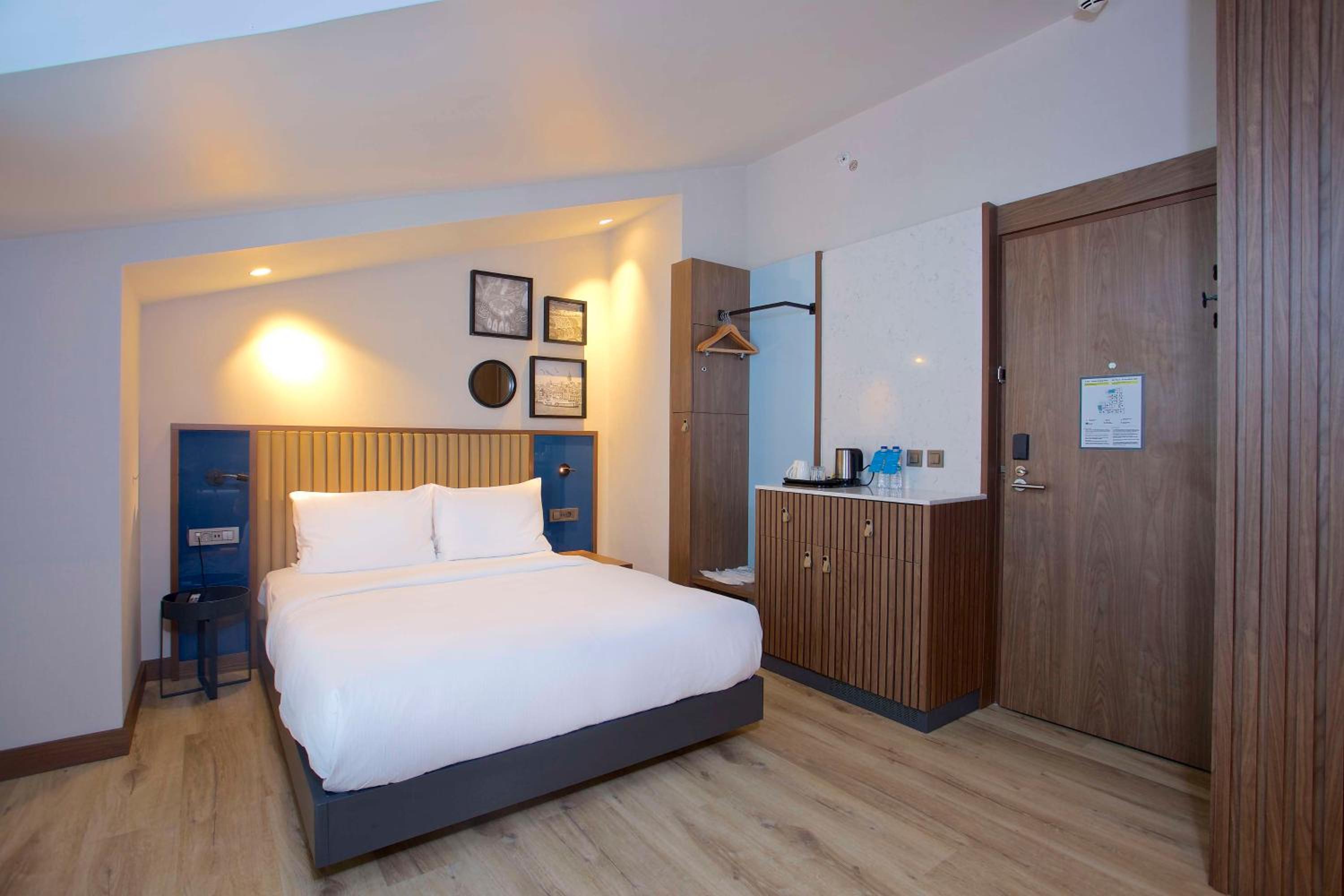 Hampton By Hilton İstanbul Eski Şehir - Image 19