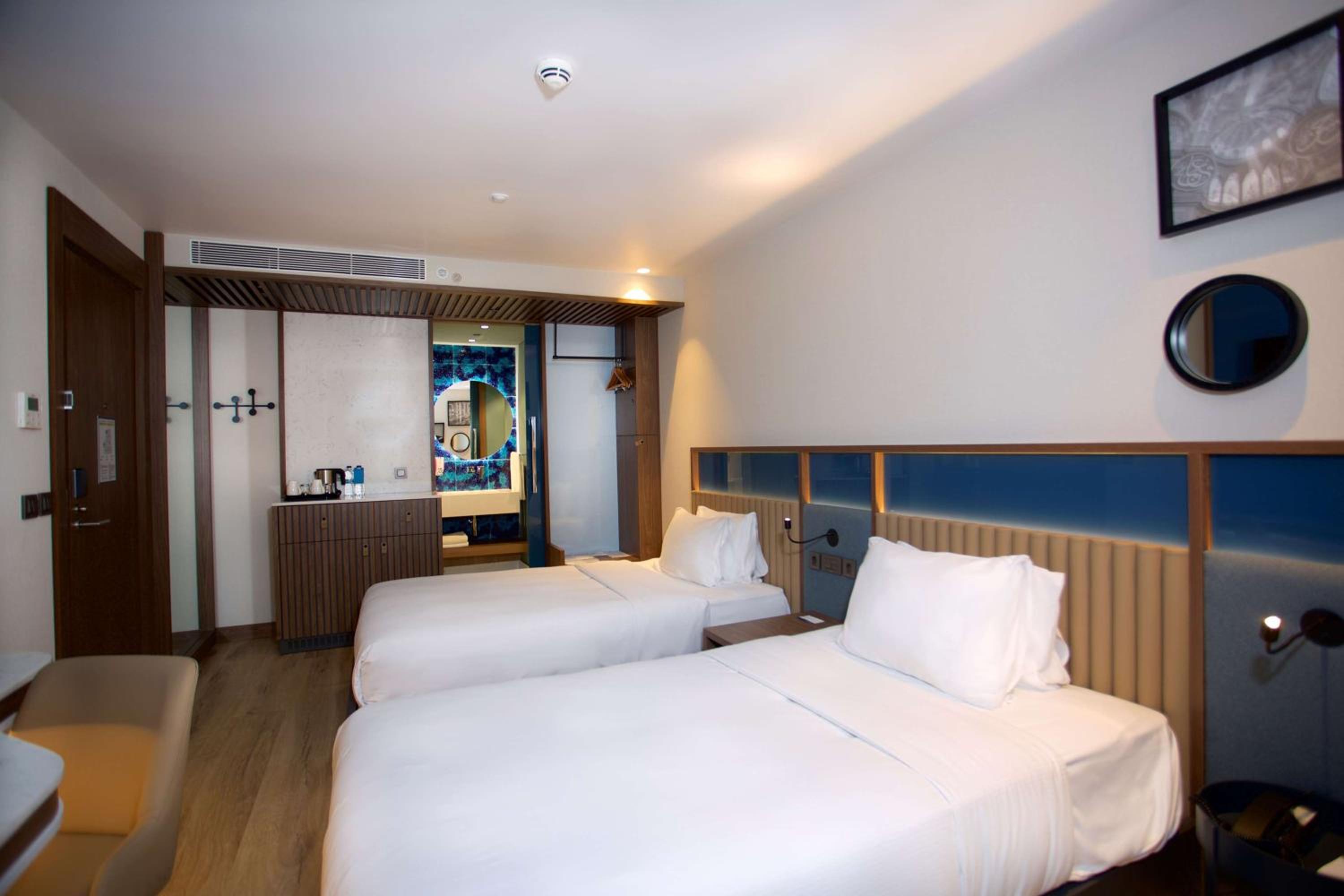 Hampton By Hilton İstanbul Eski Şehir - Image 41
