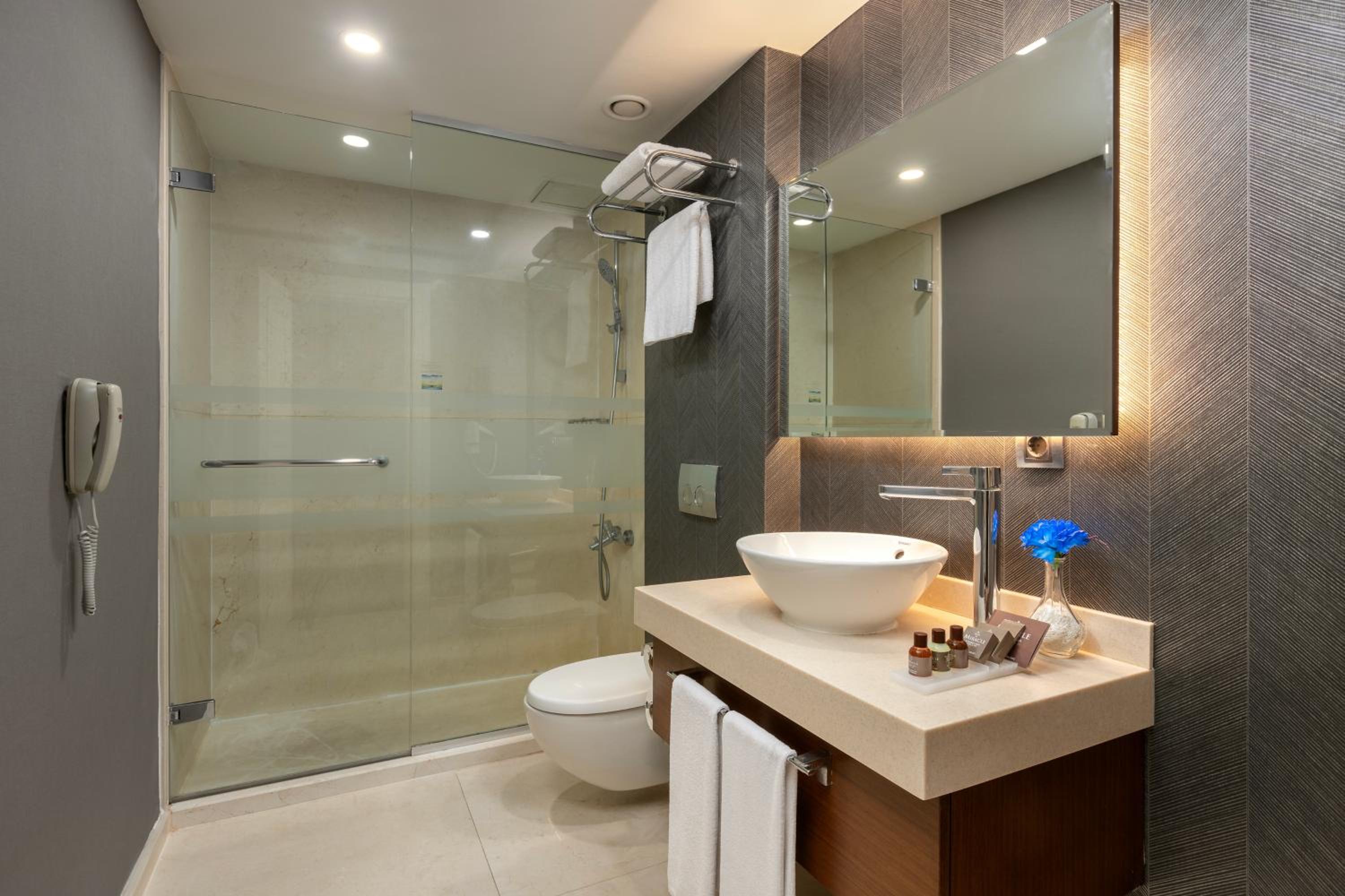Miracle Istanbul Asia Airport Hotel & Spa - Image 80