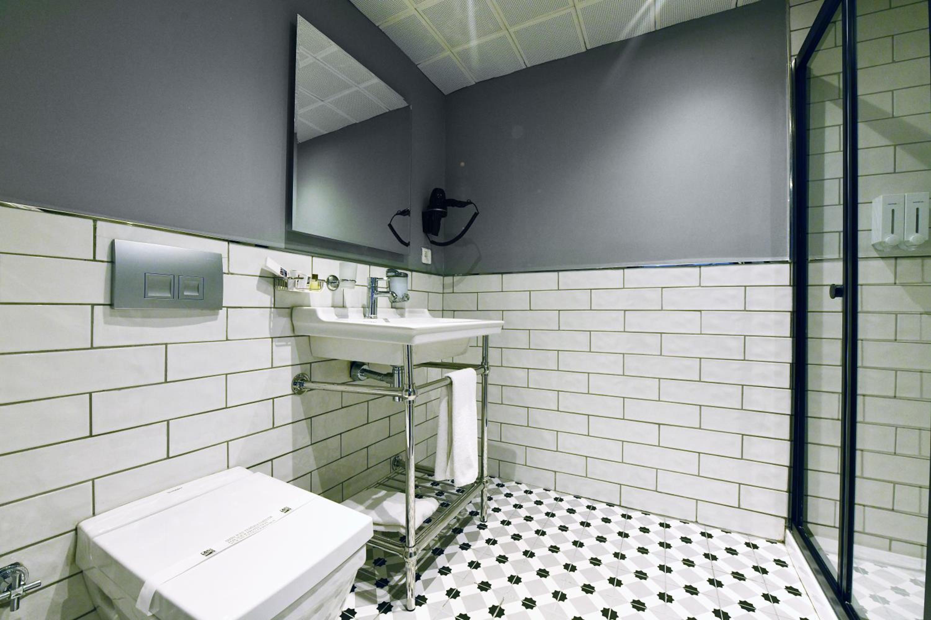 Inncity Hotel Nisantasi - Image 7