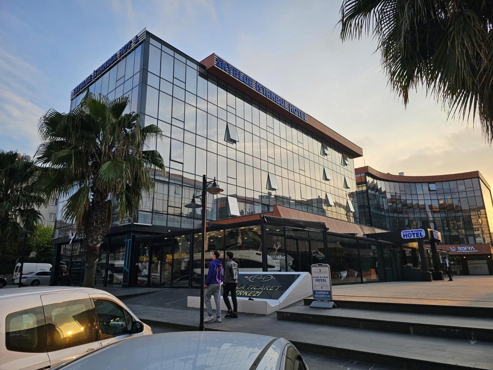 SKYBLUE İSTANBUL OTEL - Image 81