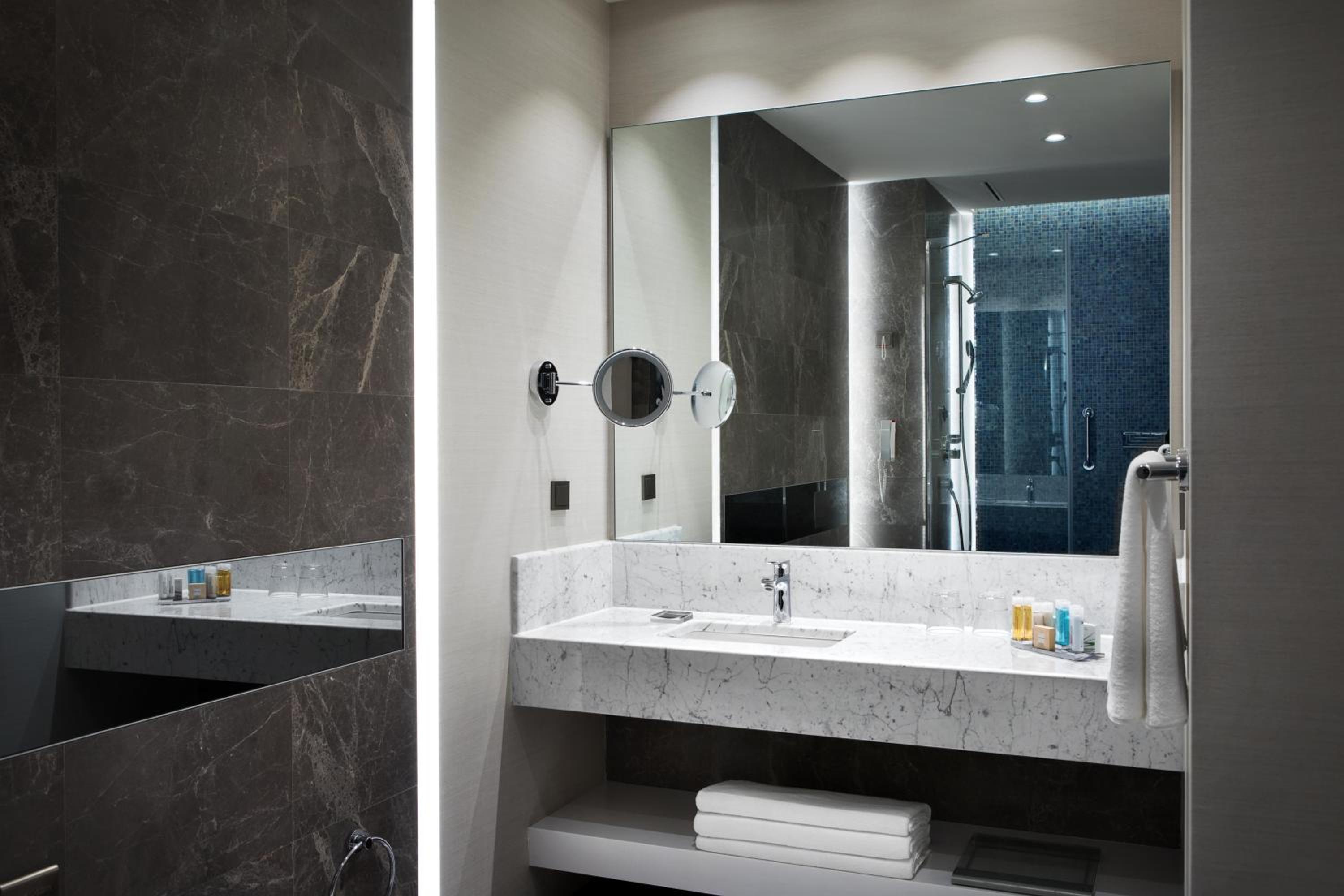 Istanbul Marriott Hotel Sisli - Image 10