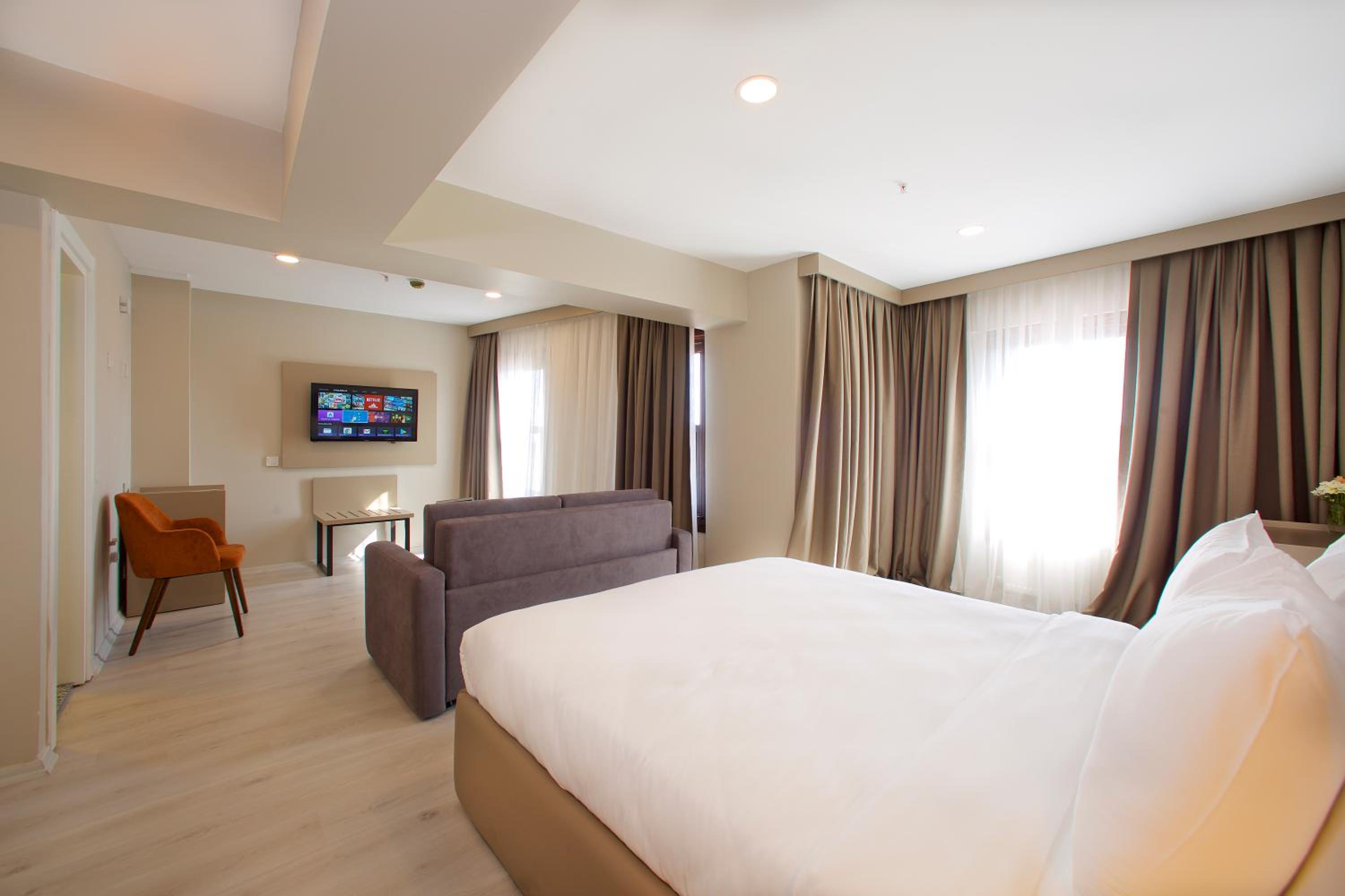 Joy Taksim - Image 74
