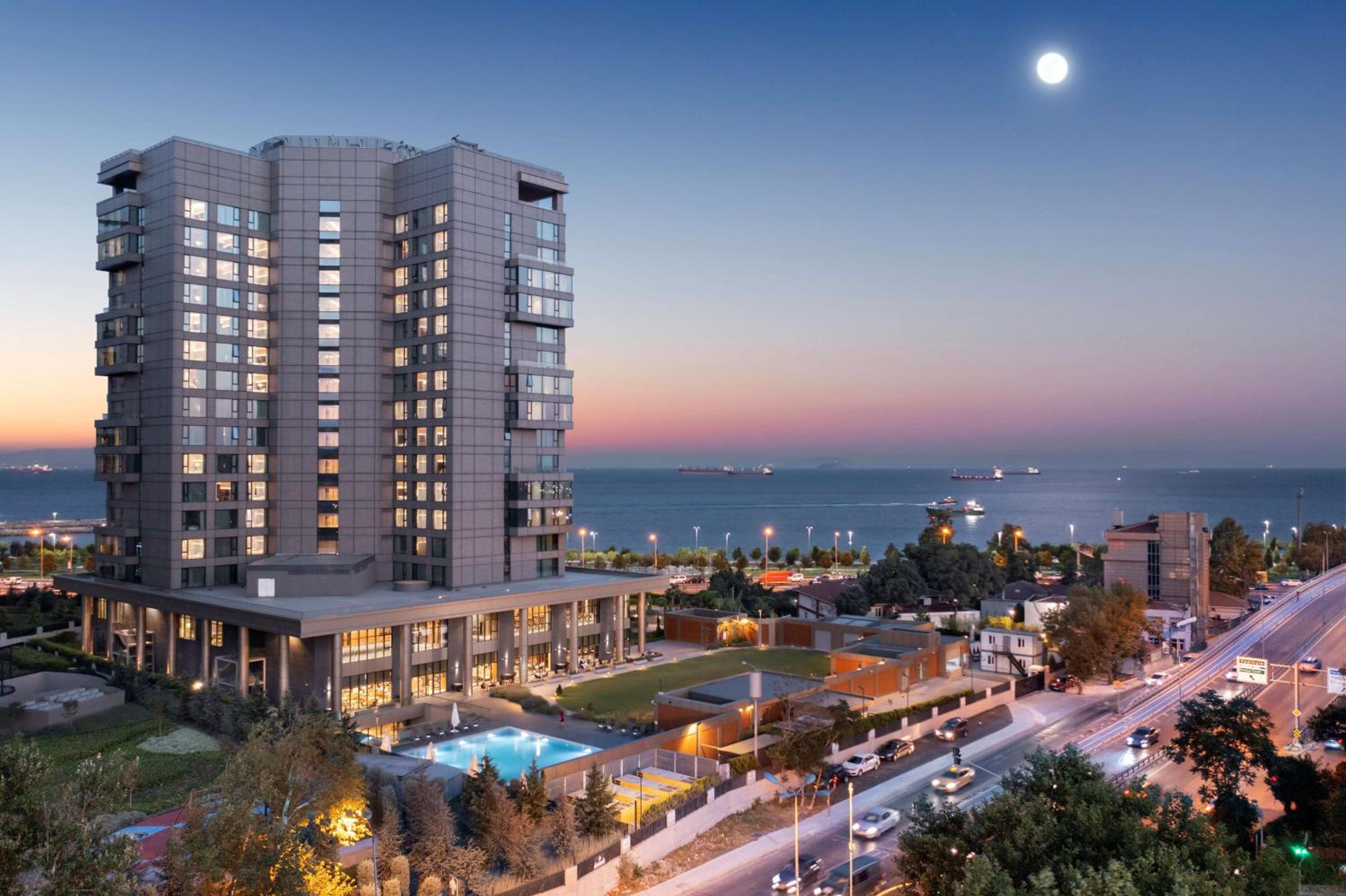 Hilton Istanbul Bakirkoy - Image 41