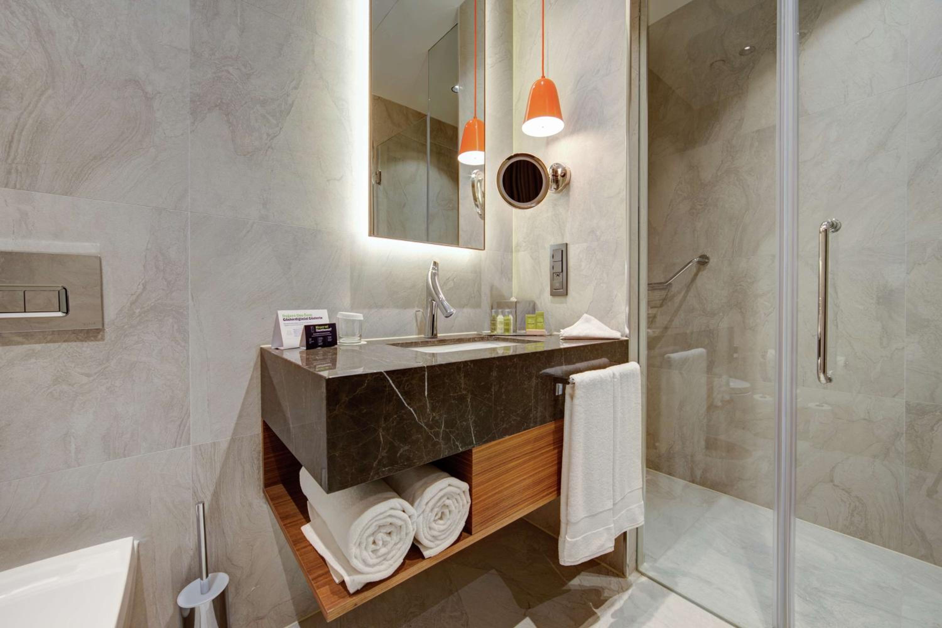 DoubleTree by Hilton Adana - Image 8