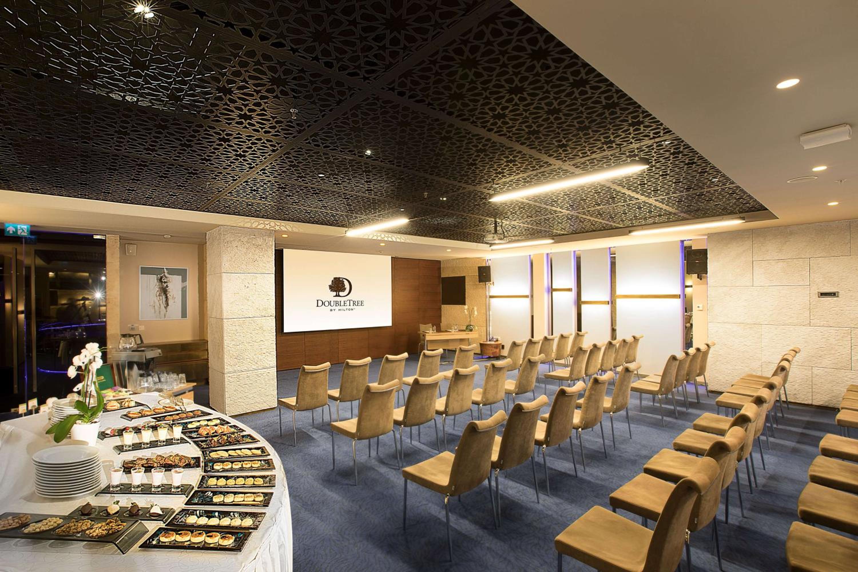 DoubleTree By Hilton Istanbul - Old Town - Image 11