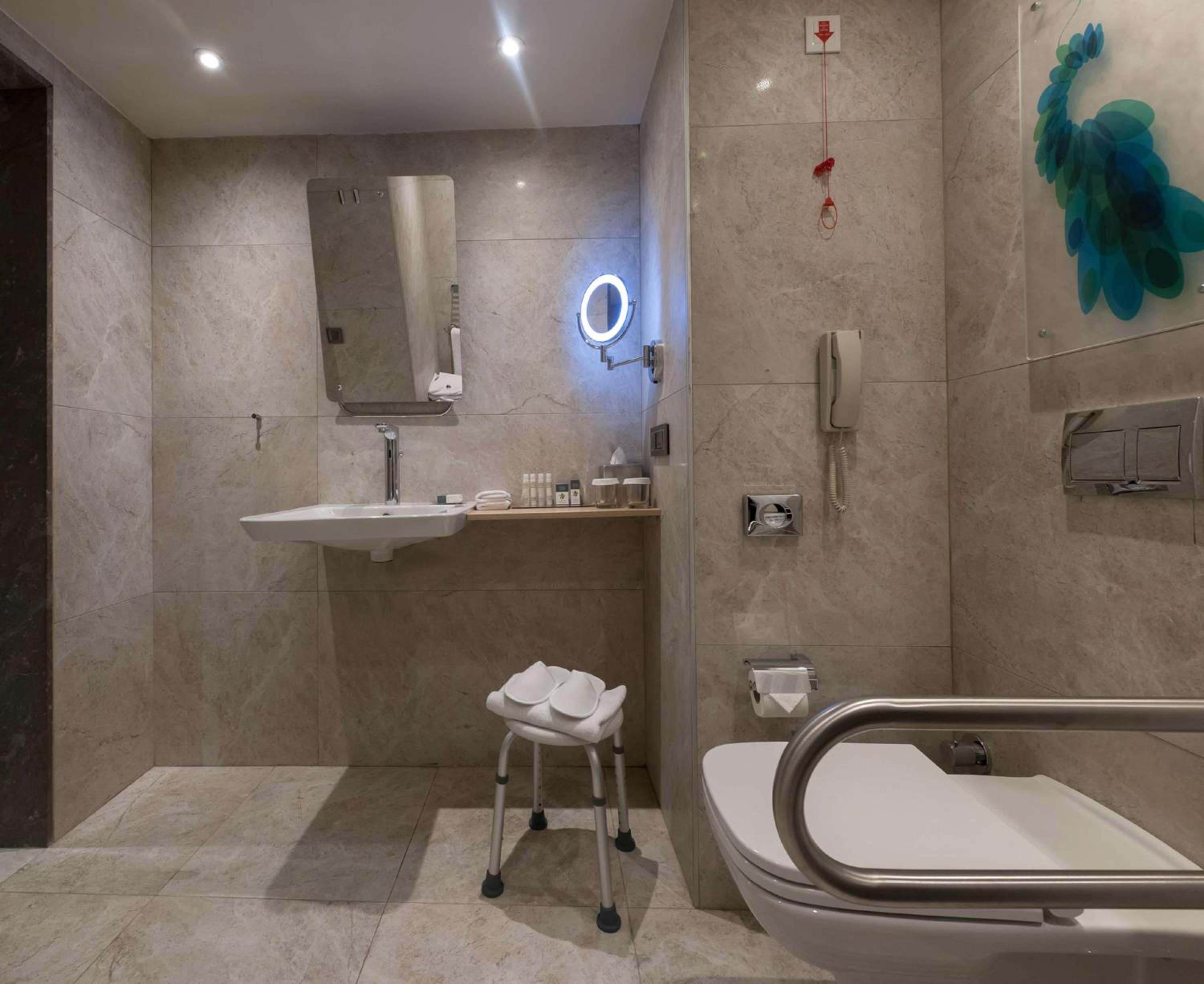 DoubleTree by Hilton Istanbul - Sirkeci - Image 49