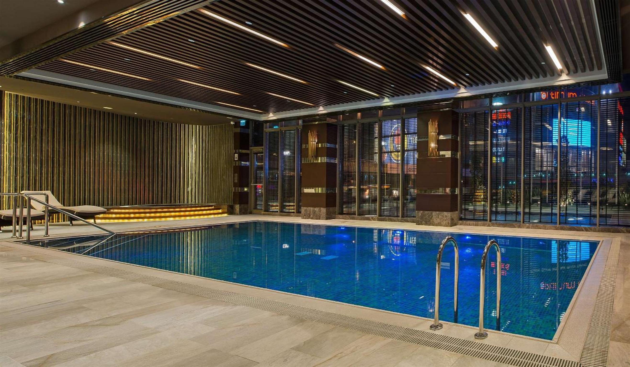 Hilton Istanbul Kozyatagi - Image 15