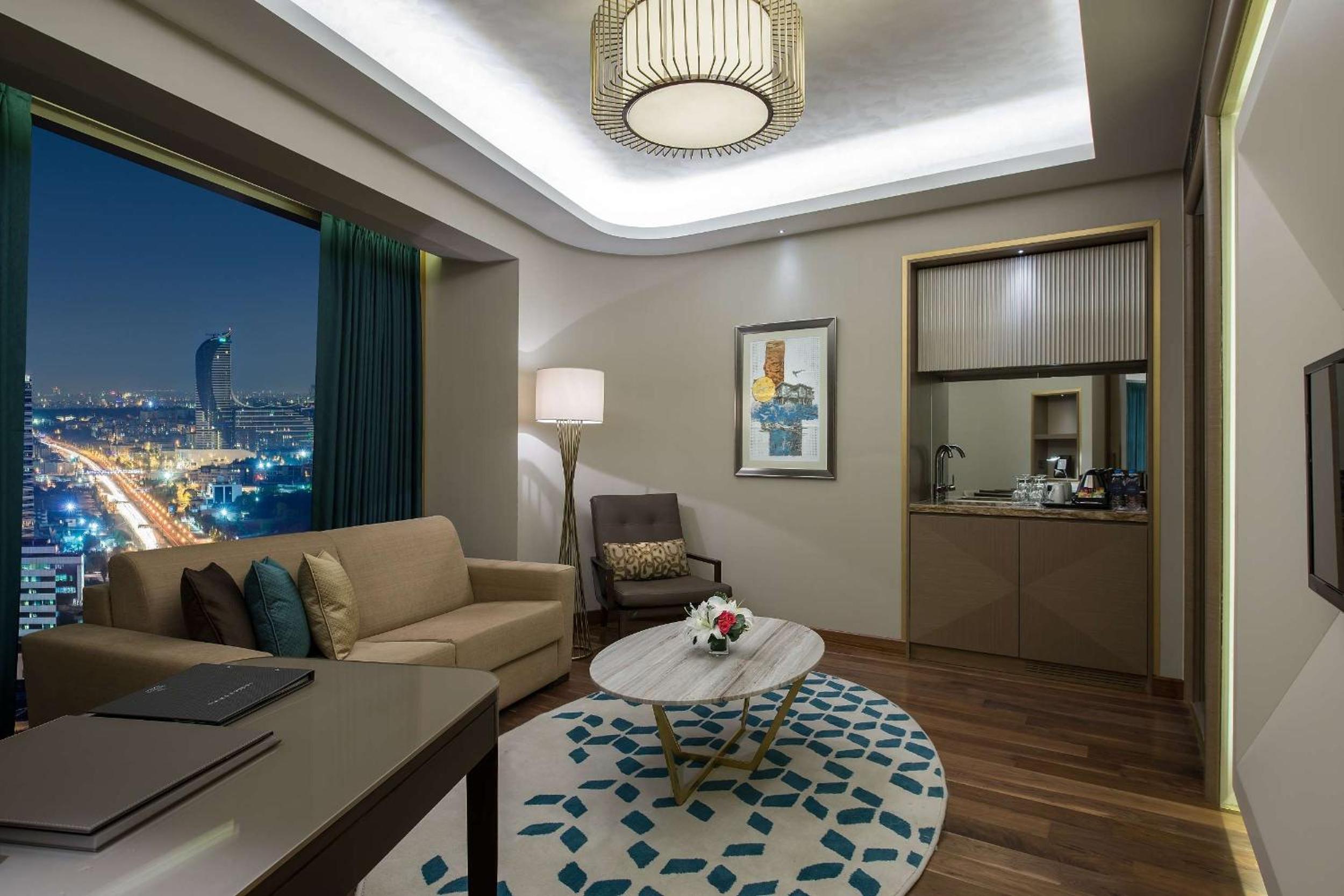 Hilton Istanbul Kozyatagi - Image 8