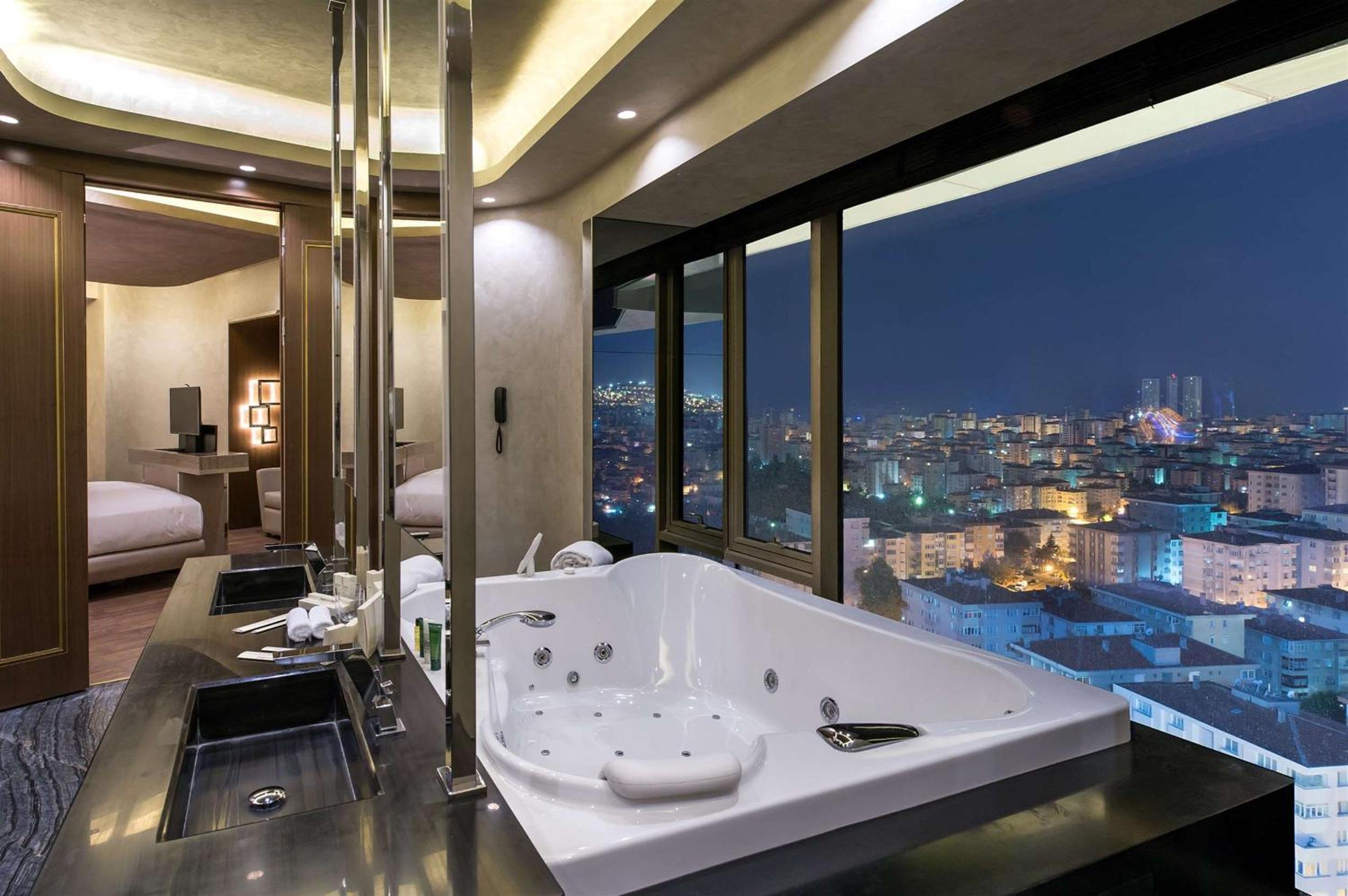 Hilton Istanbul Kozyatagi - Image 33