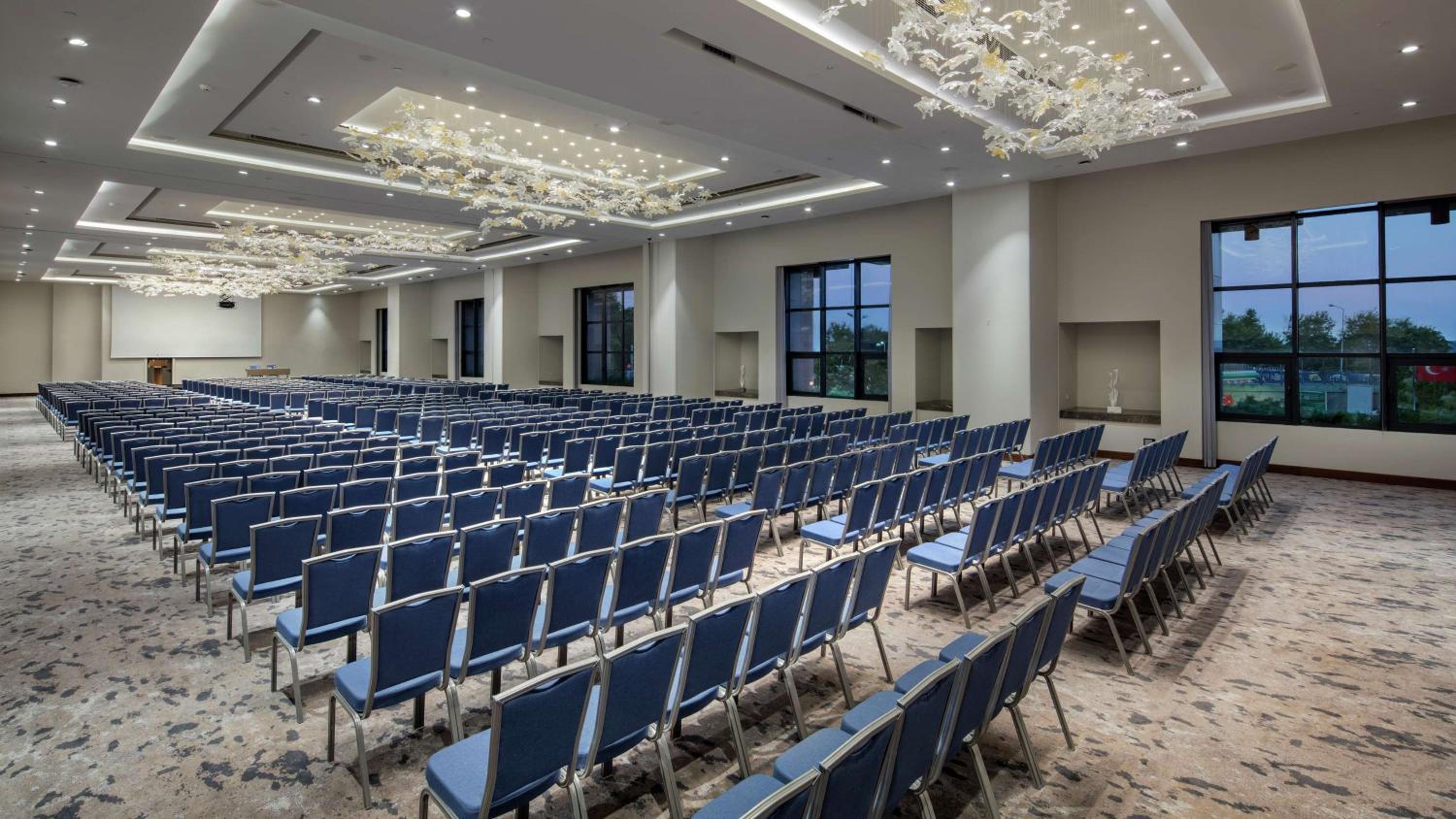 Hilton Istanbul Maslak - Image 49