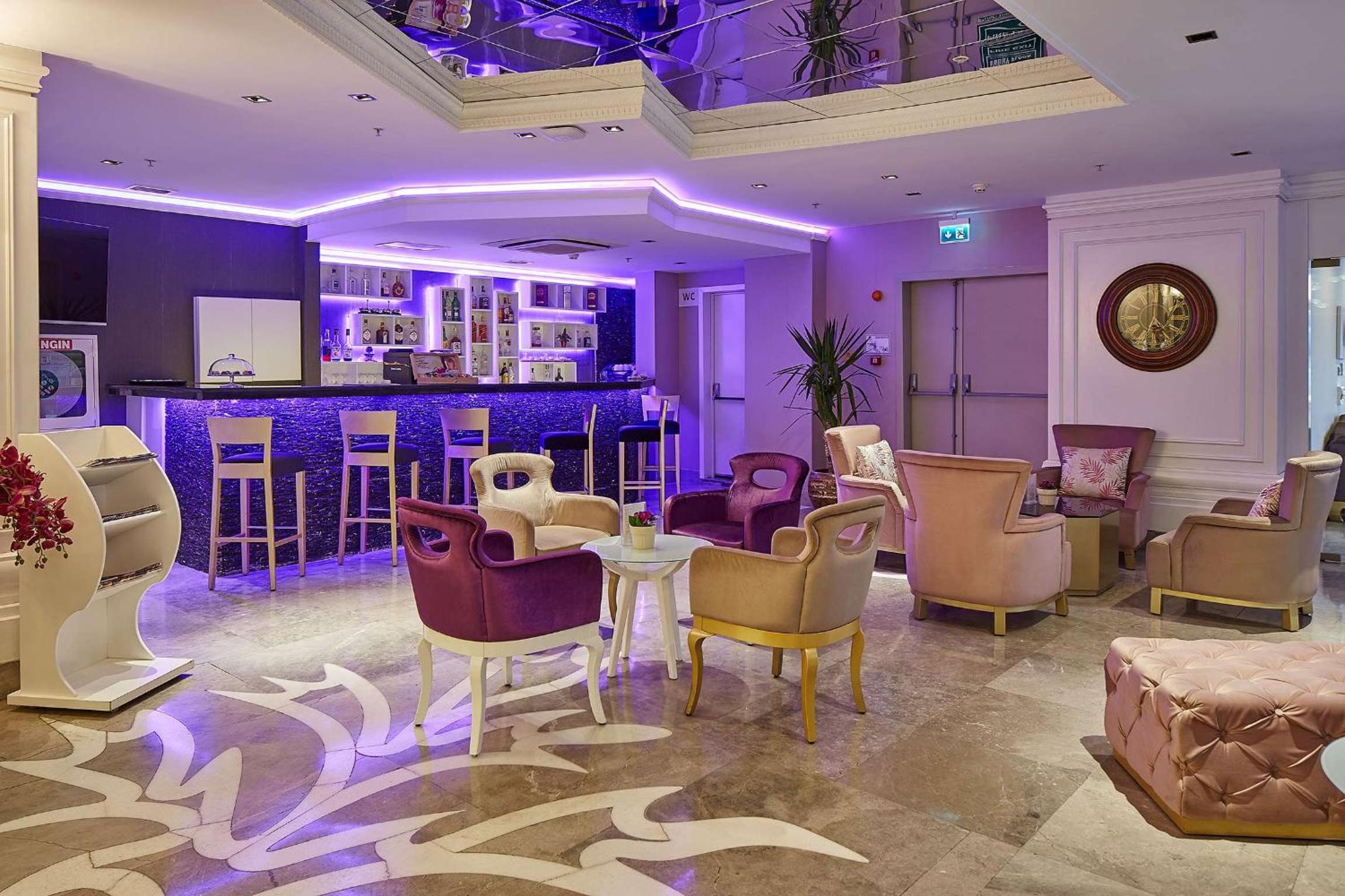 DoubleTree by Hilton Izmir - Alsancak - Image 47