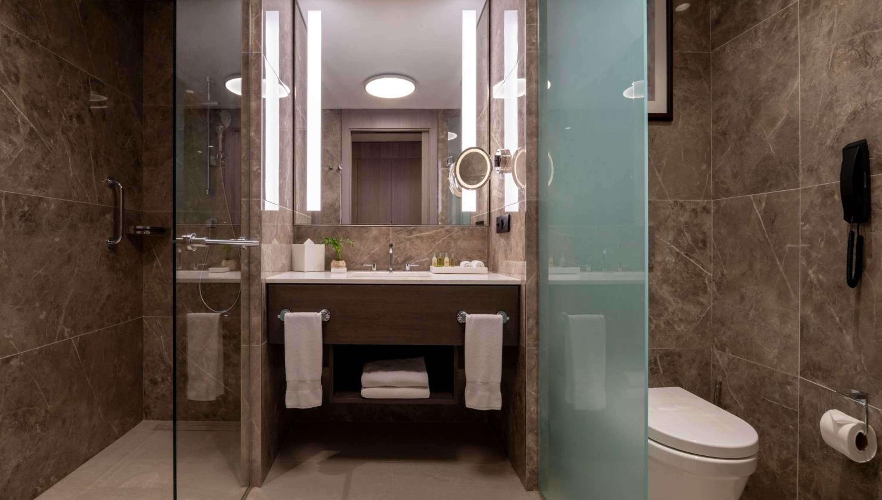 Hilton Mall Of Istanbul - Image 27