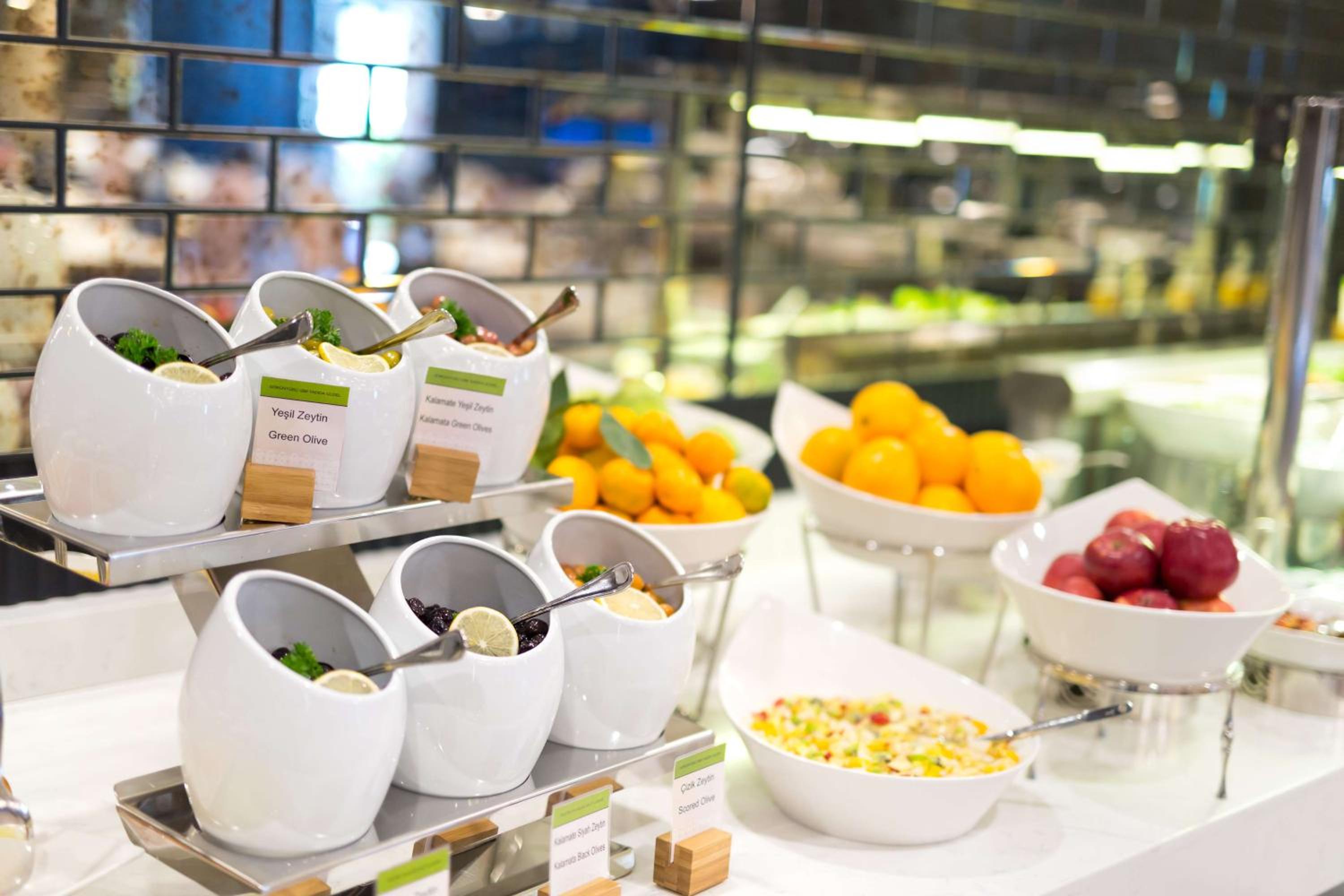DoubleTree By Hilton Izmir Airport - Image 58