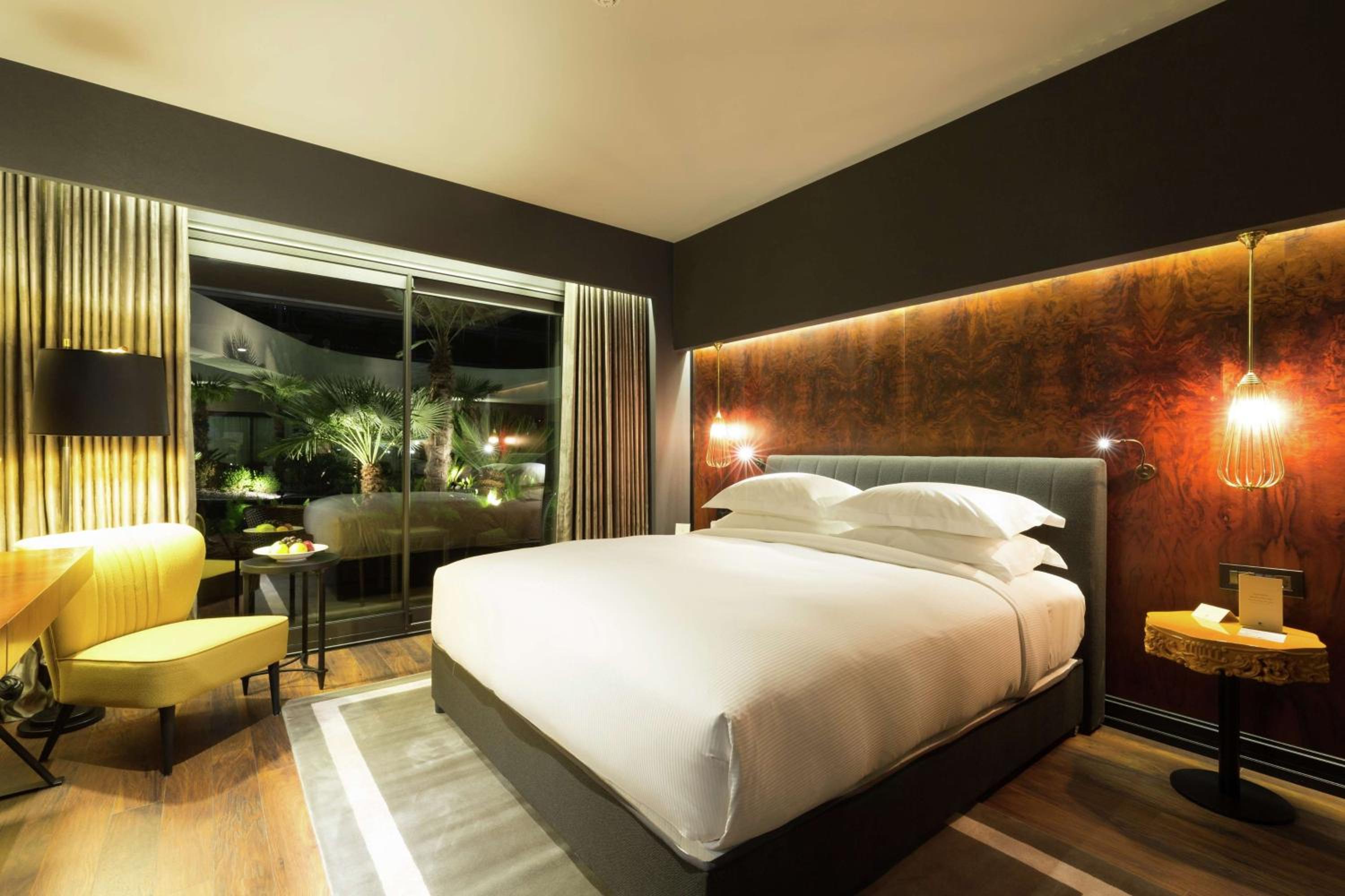 DoubleTree By Hilton Izmir Airport - Image 92