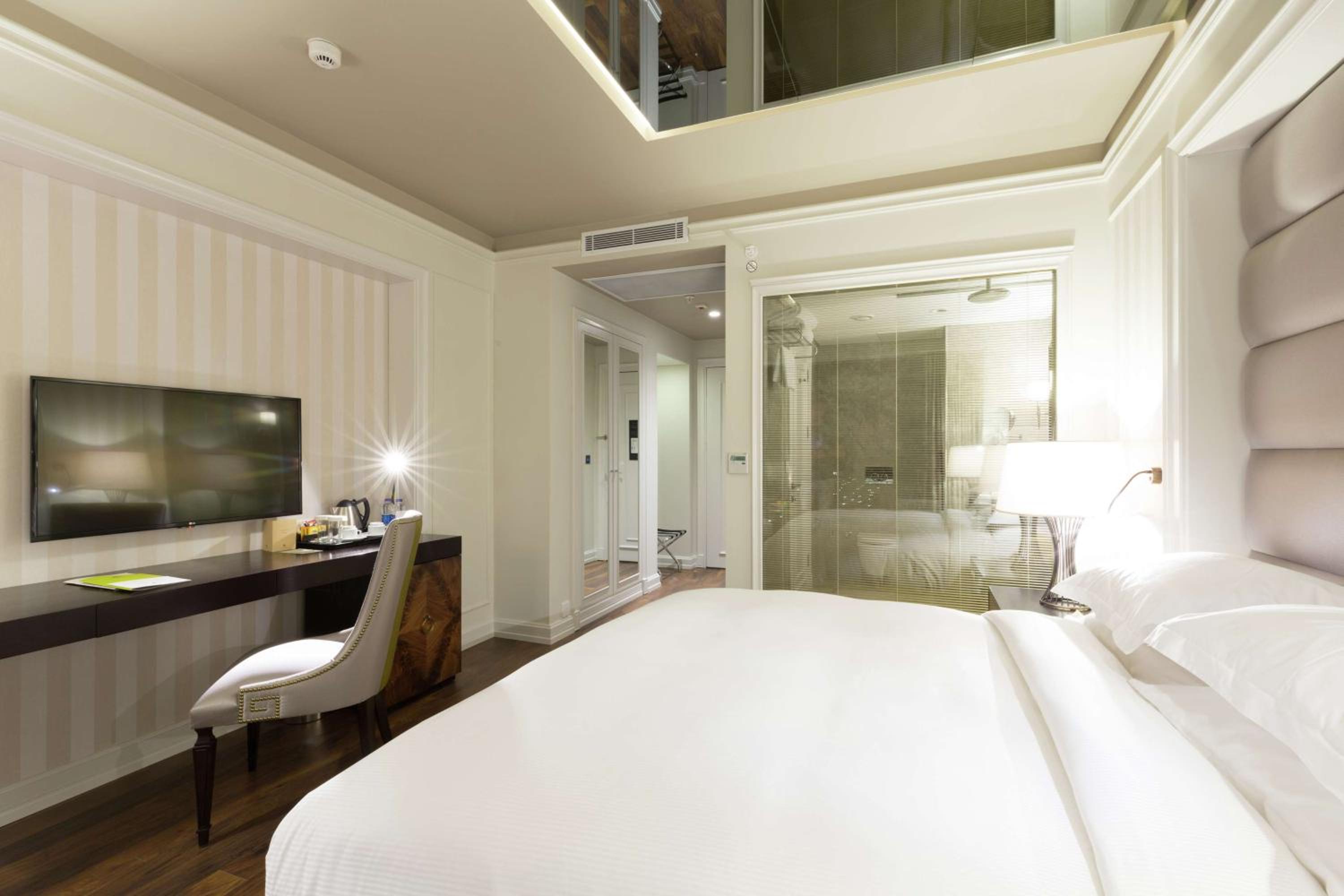 DoubleTree By Hilton Izmir Airport - Image 18