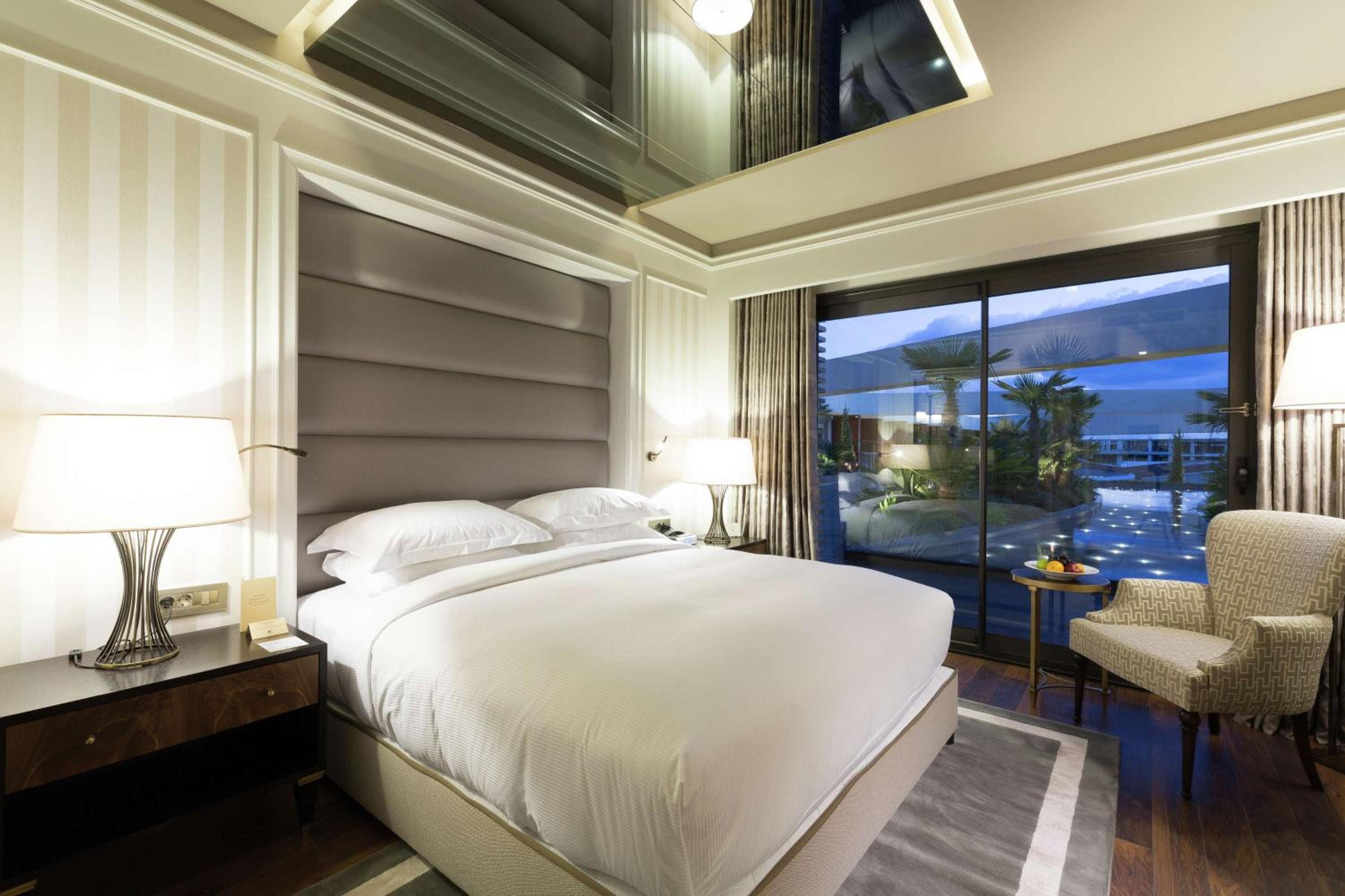 DoubleTree By Hilton Izmir Airport - Image 106