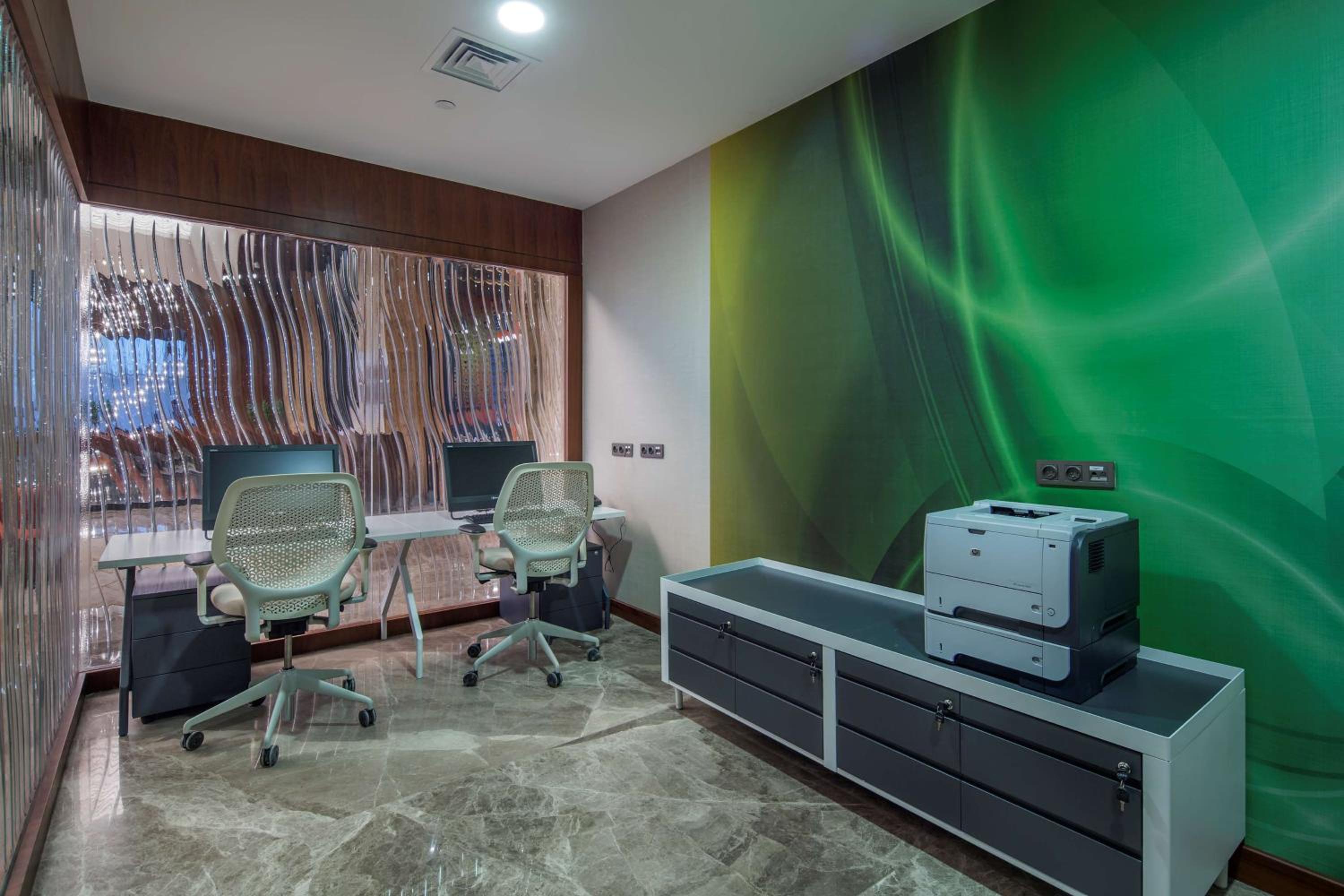 Hilton Garden Inn İstanbul Atatürk Havalimanı - Image 26